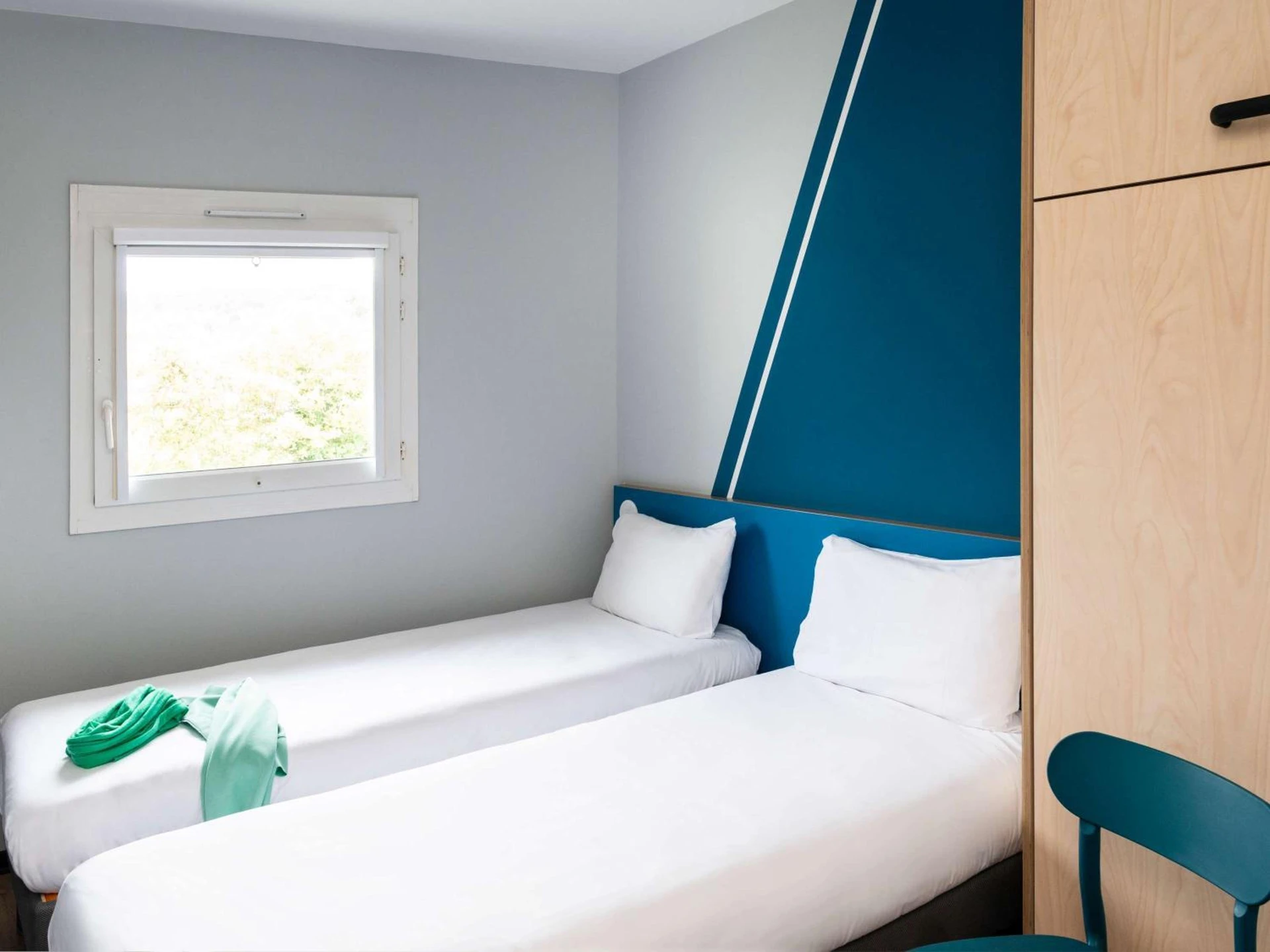 Magnifique chambre pour un séminaire d'entreprise à Hotel Ibis Budget Fecamp - Fécamp