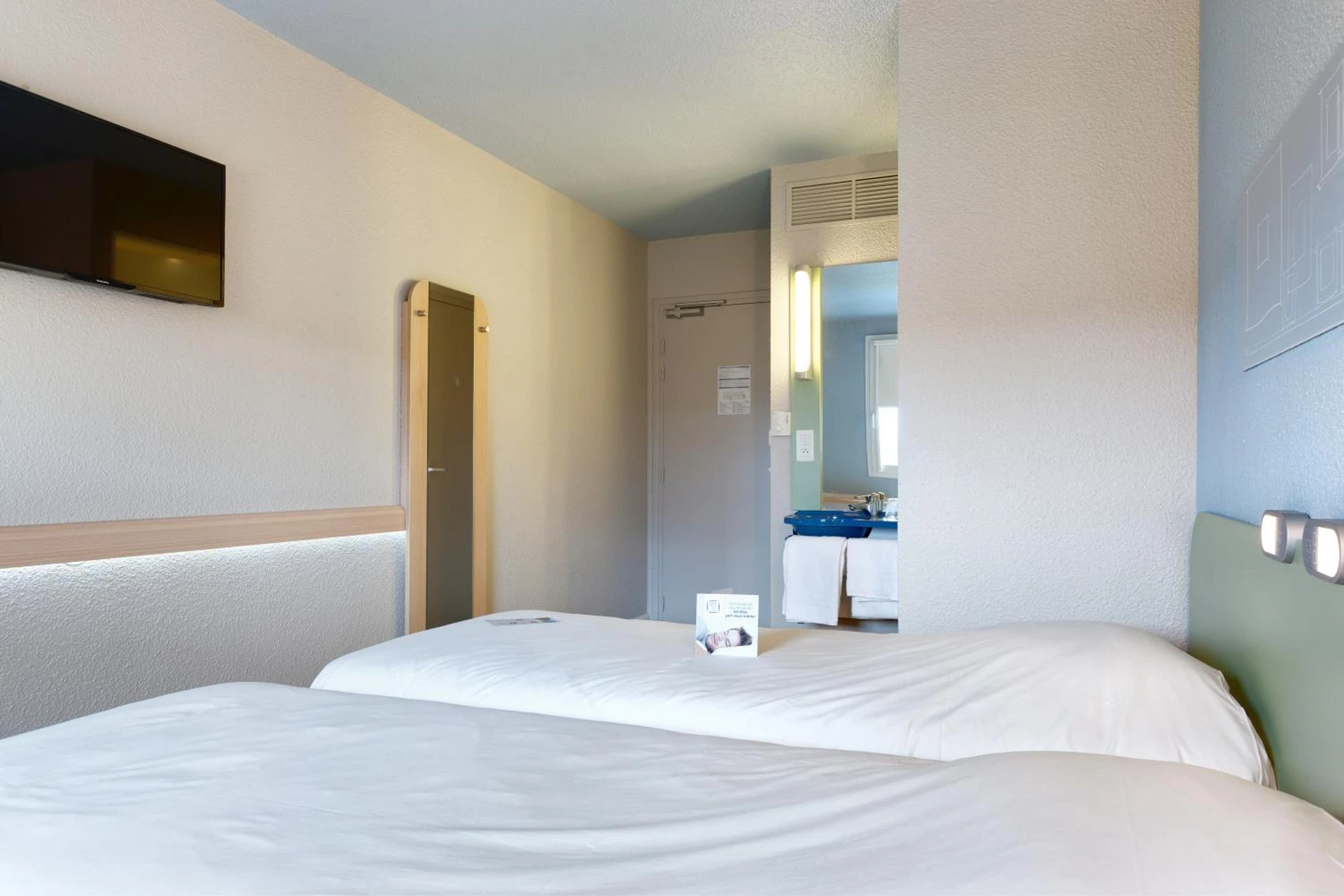 Chambre disponible pour un séminaire d'entreprise à ibis budget La Roche Sur Yon Vendespace - Mouilleron-le-Captif
