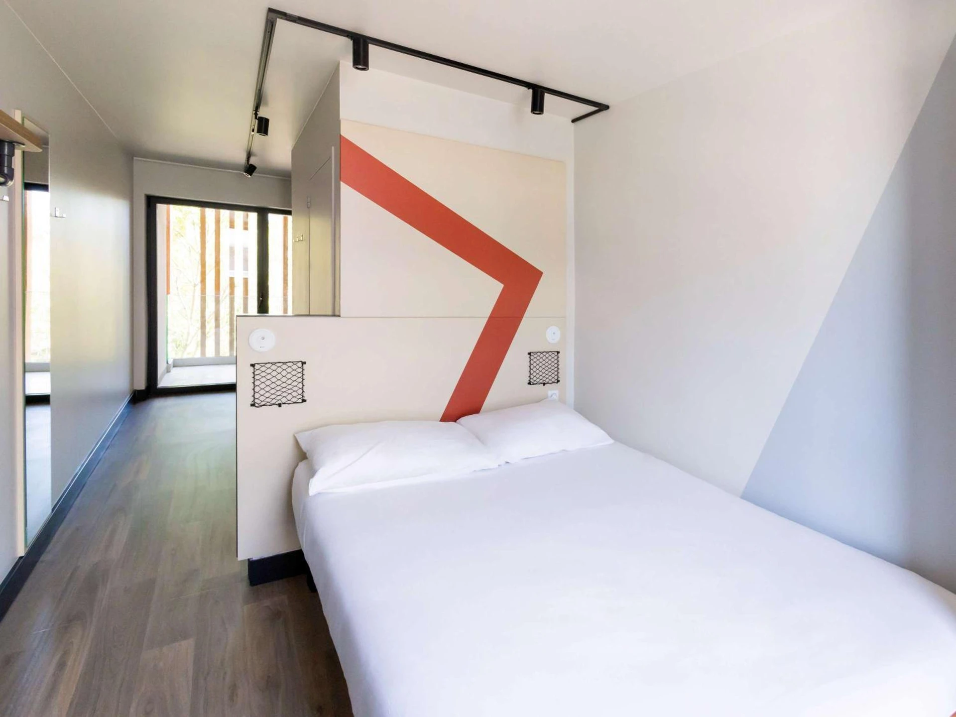 Chambre disponible pour un séminaire d'entreprise à ibis Budget La Rochelle Centre - La Rochelle