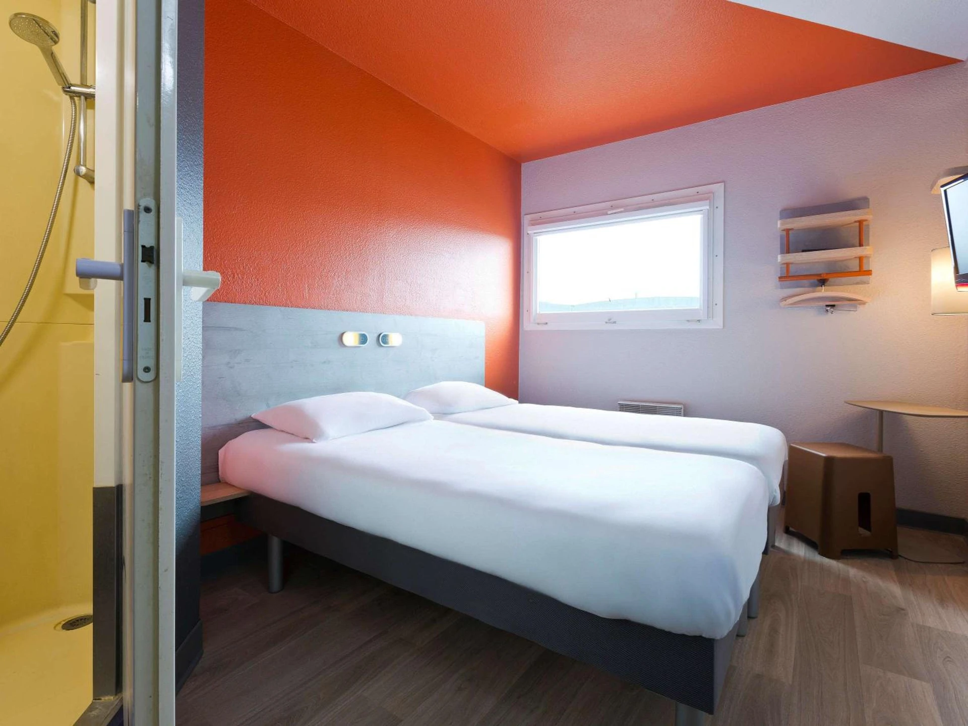 Chambre disponible pour un séminaire d'entreprise à ibis budget Le Mans Universite - Le Mans
