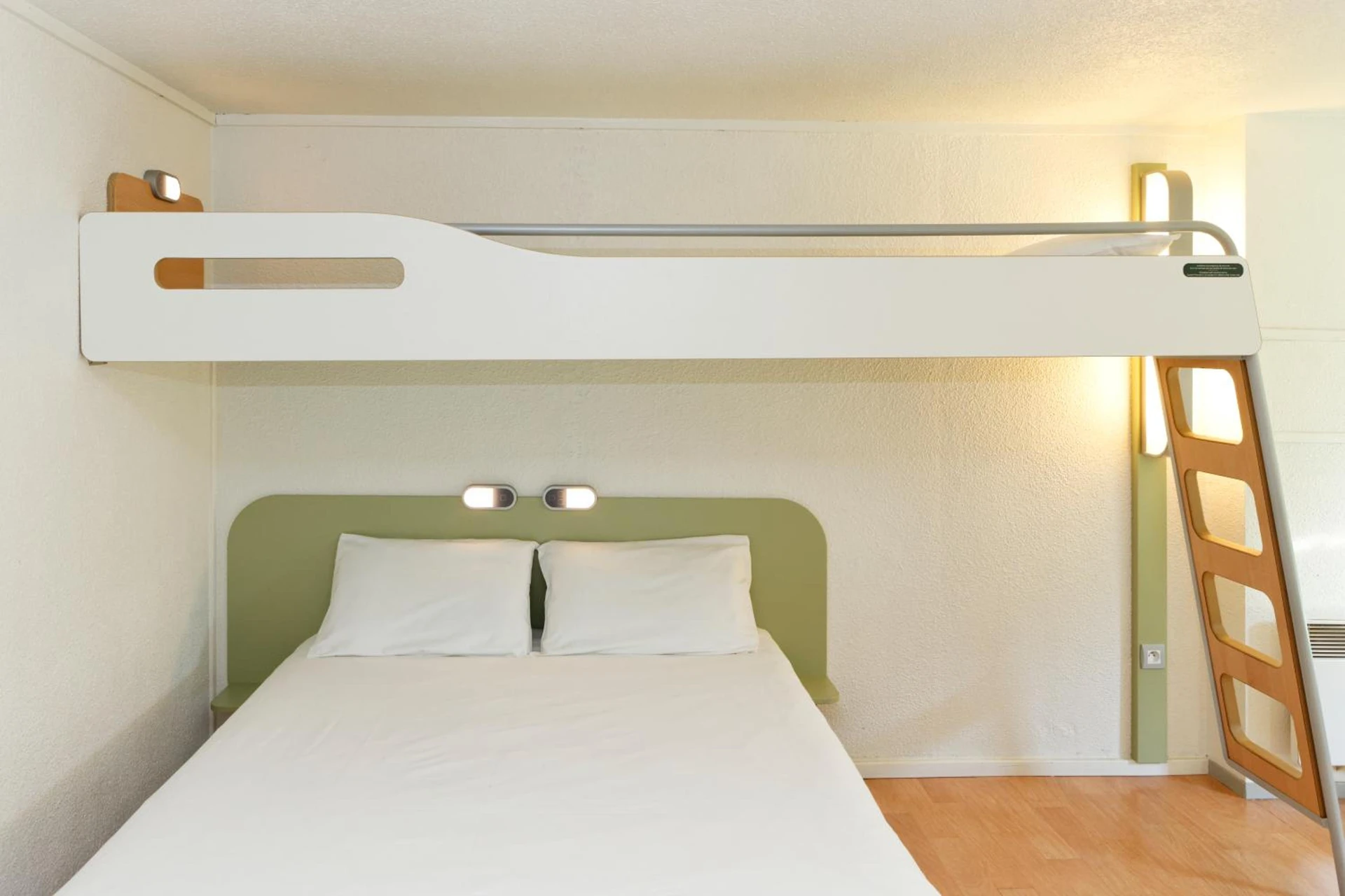 Magnifique chambre pour un séminaire d'entreprise à Ibis budget Lorient Caudan - Caudan
