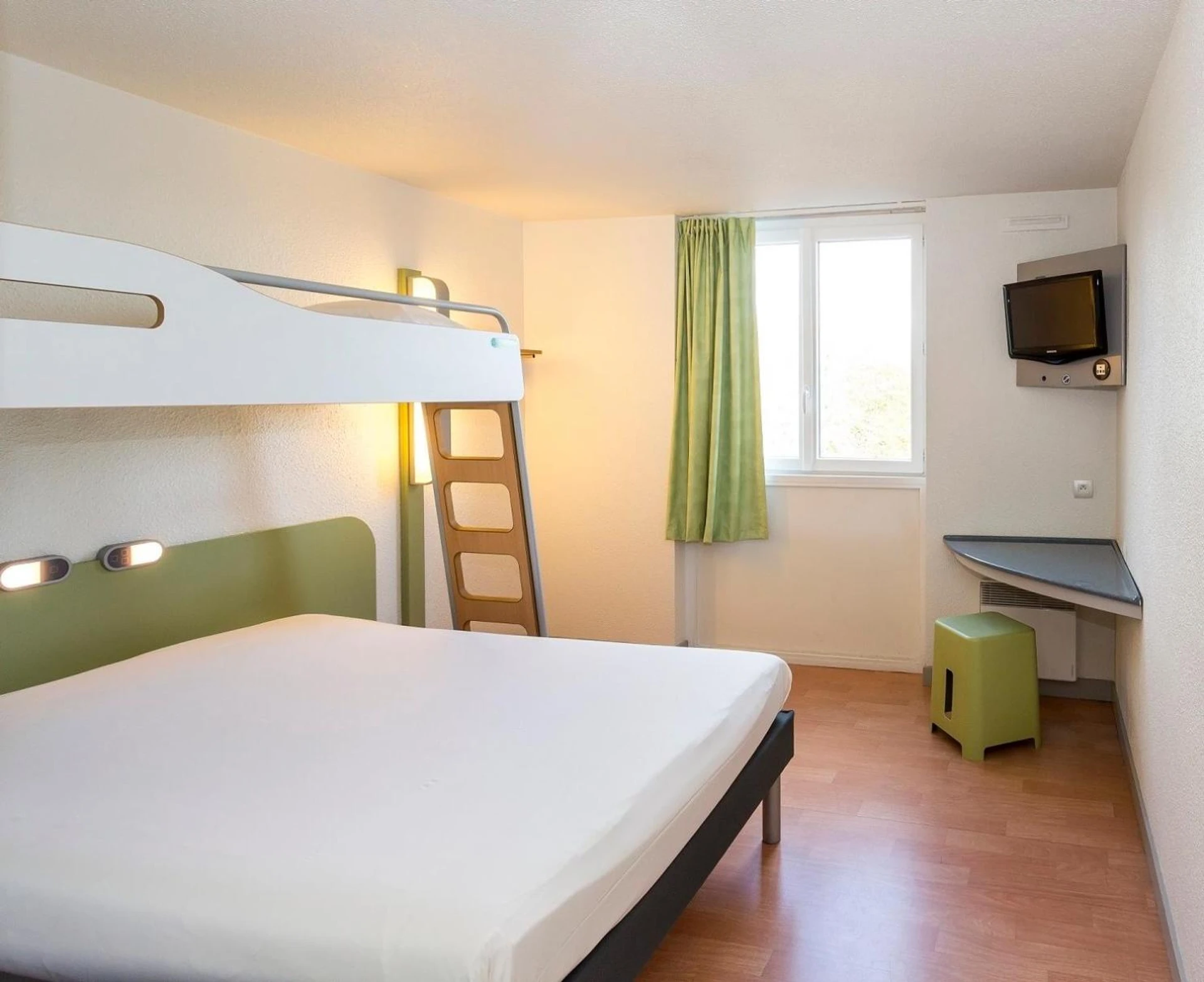 Chambre disponible pour un séminaire d'entreprise à ibis budget Lorient Hennebont - Hennebont