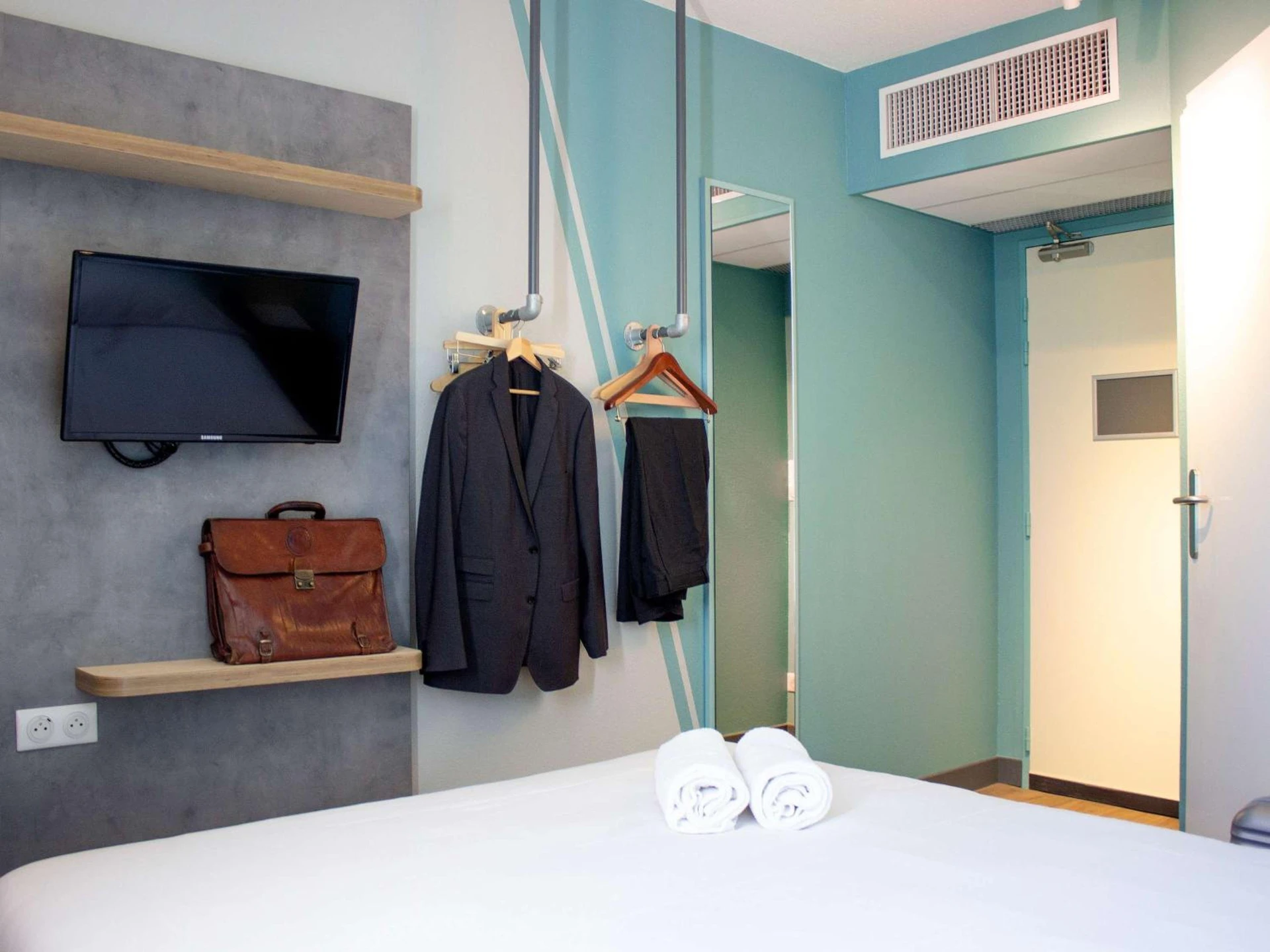 Chambre disponible pour un séminaire d'entreprise à ibis budget Lunel Porte de Camargue - Aimargues