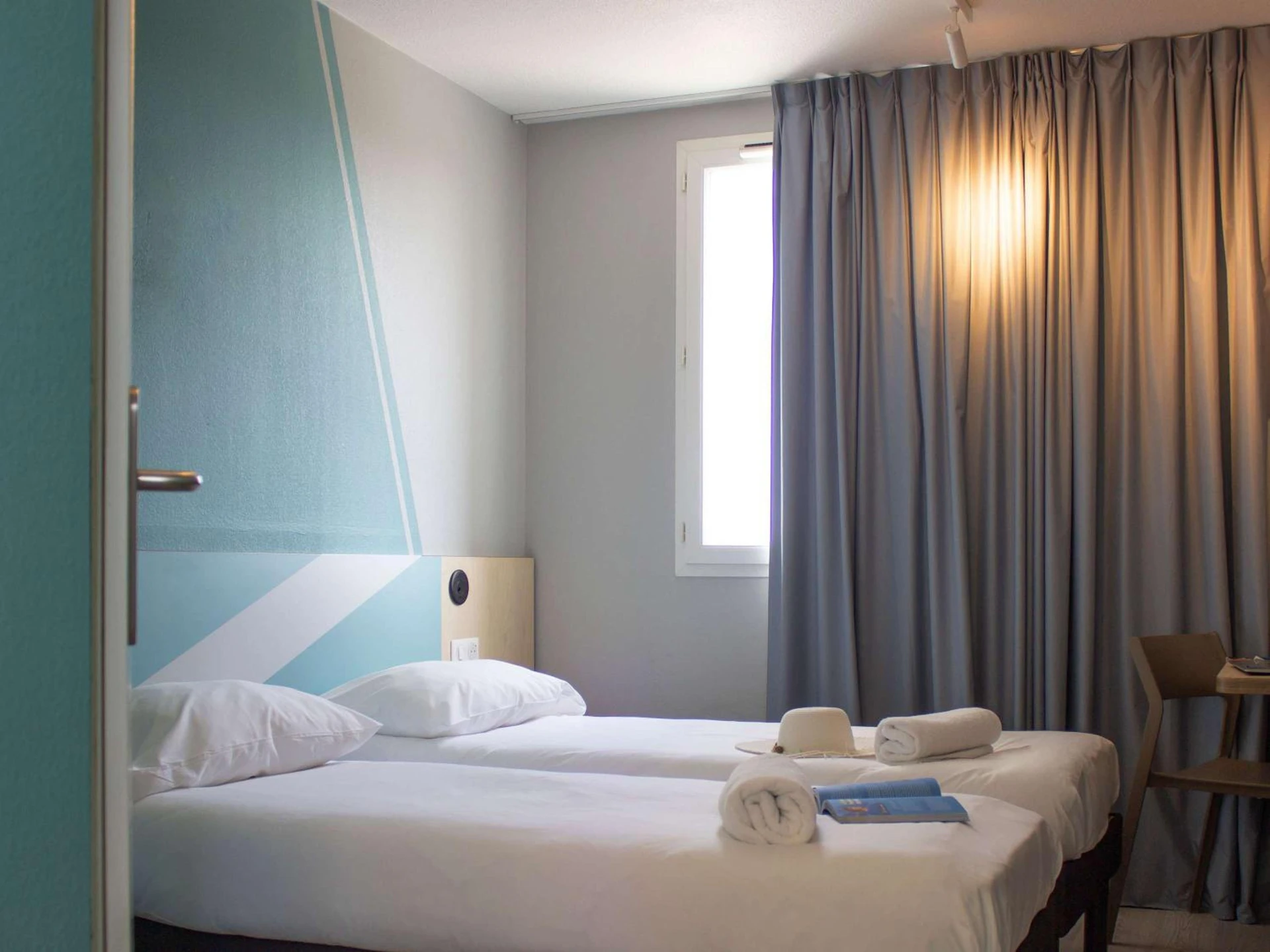 Chambre disponible pour un séminaire d'entreprise à ibis budget Lunel Porte de Camargue - Aimargues