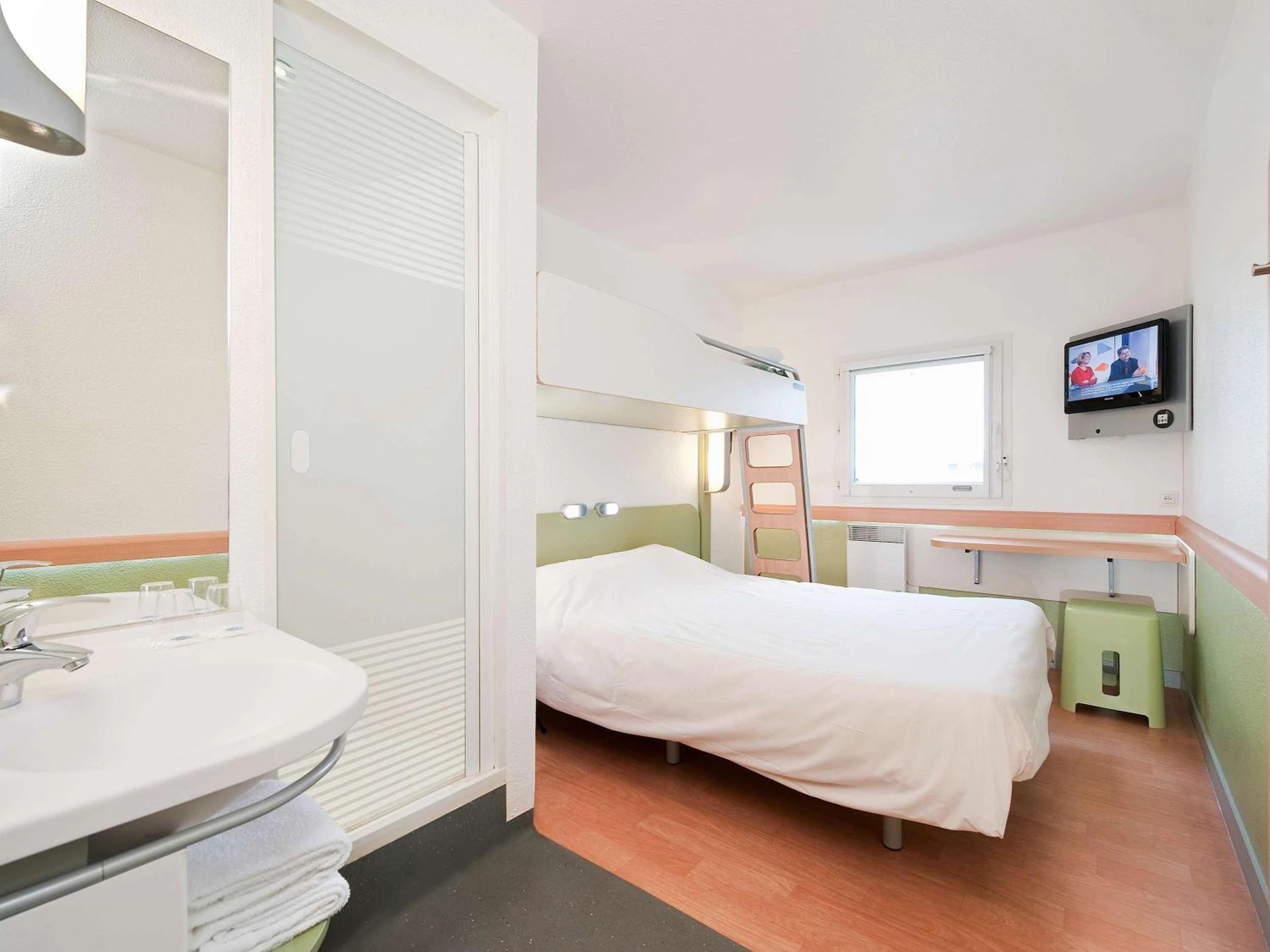 Magnifique chambre pour un séminaire d'entreprise à ibis budget Marne la Vallée Bry sur Marne - Bry-sur-Marne