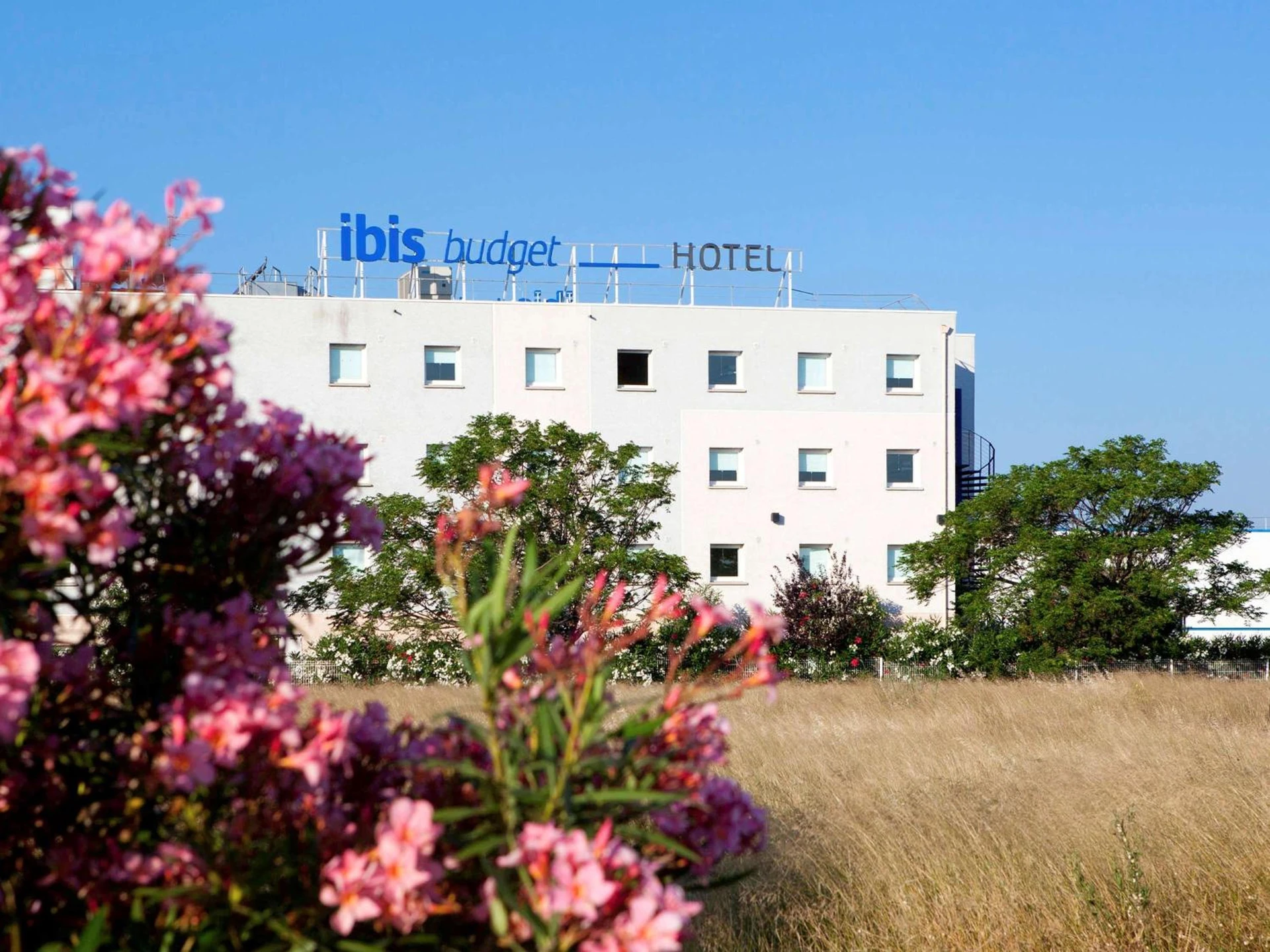 Salle de séminaire à ibis budget Narbonne Est - Organiser un événement professionnel à Narbonne