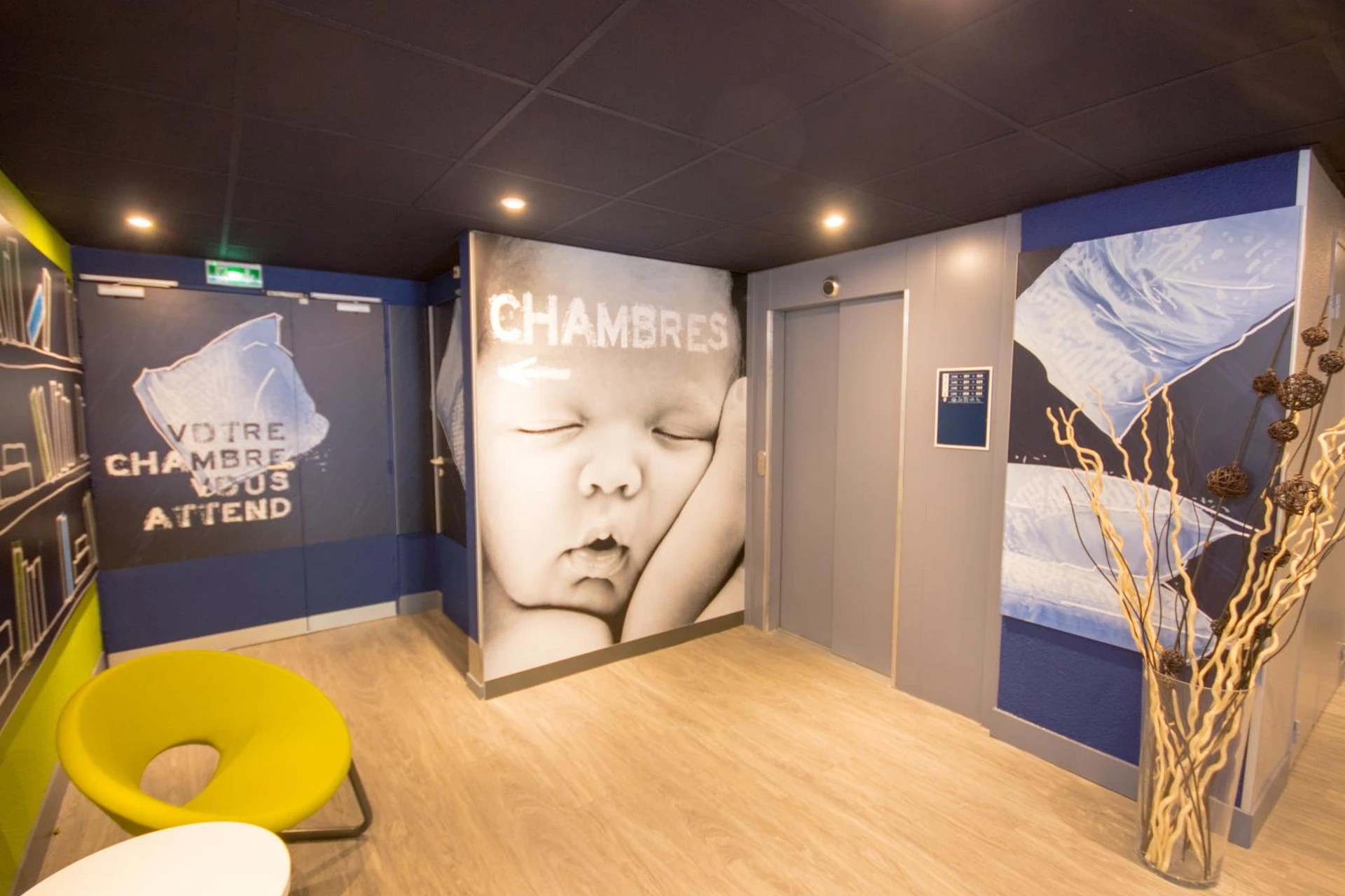 Ambiance de travail pour séminaire d'entreprise à ibis budget Narbonne Est - Narbonne