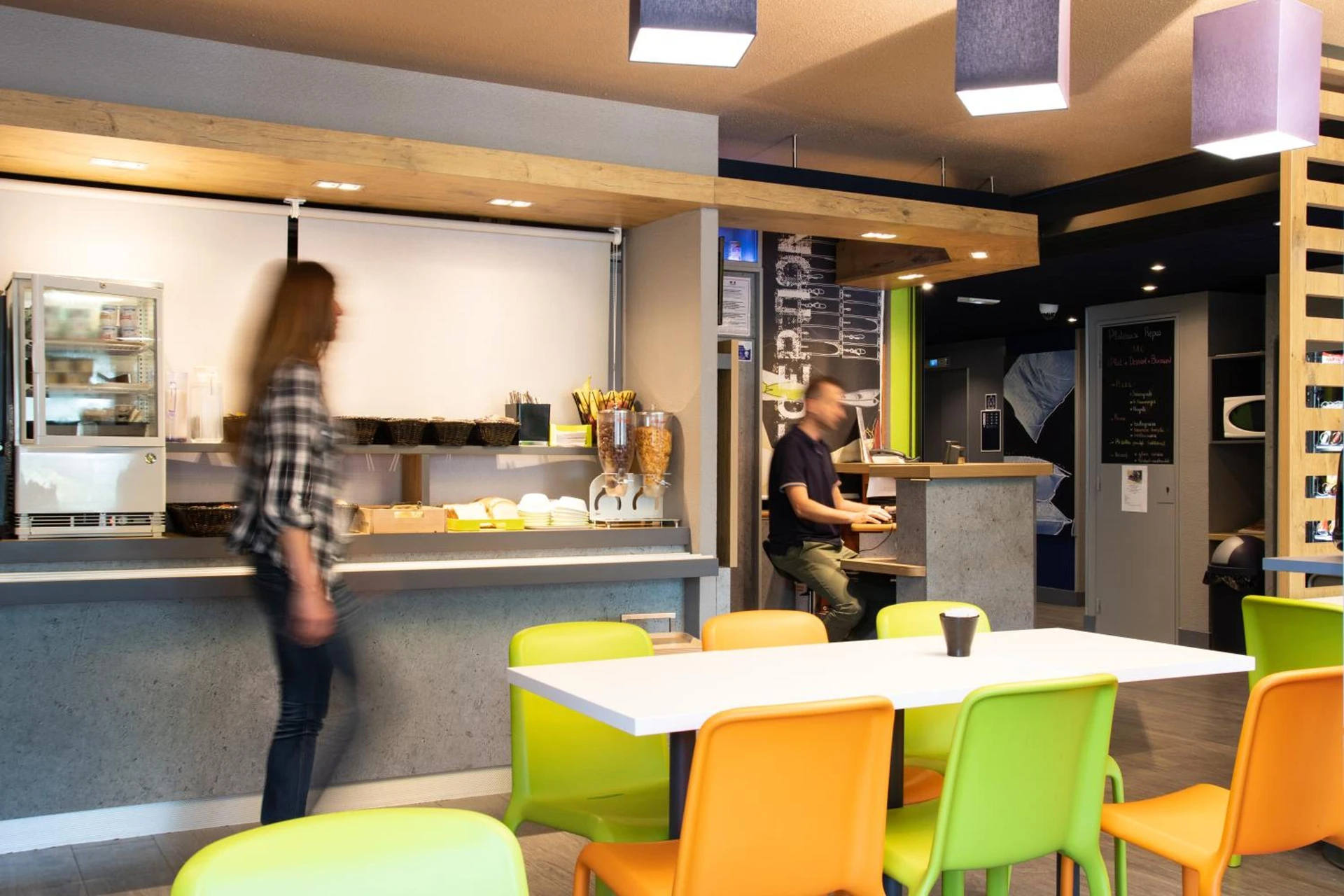 Lieu convivial pour un séminaire d'entreprise à ibis budget Narbonne Est - Narbonne - En savoir plus 