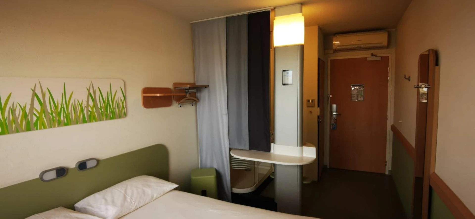 Chambre disponible pour un séminaire d'entreprise à ibis budget Nimes Centre Gare - Nîmes
