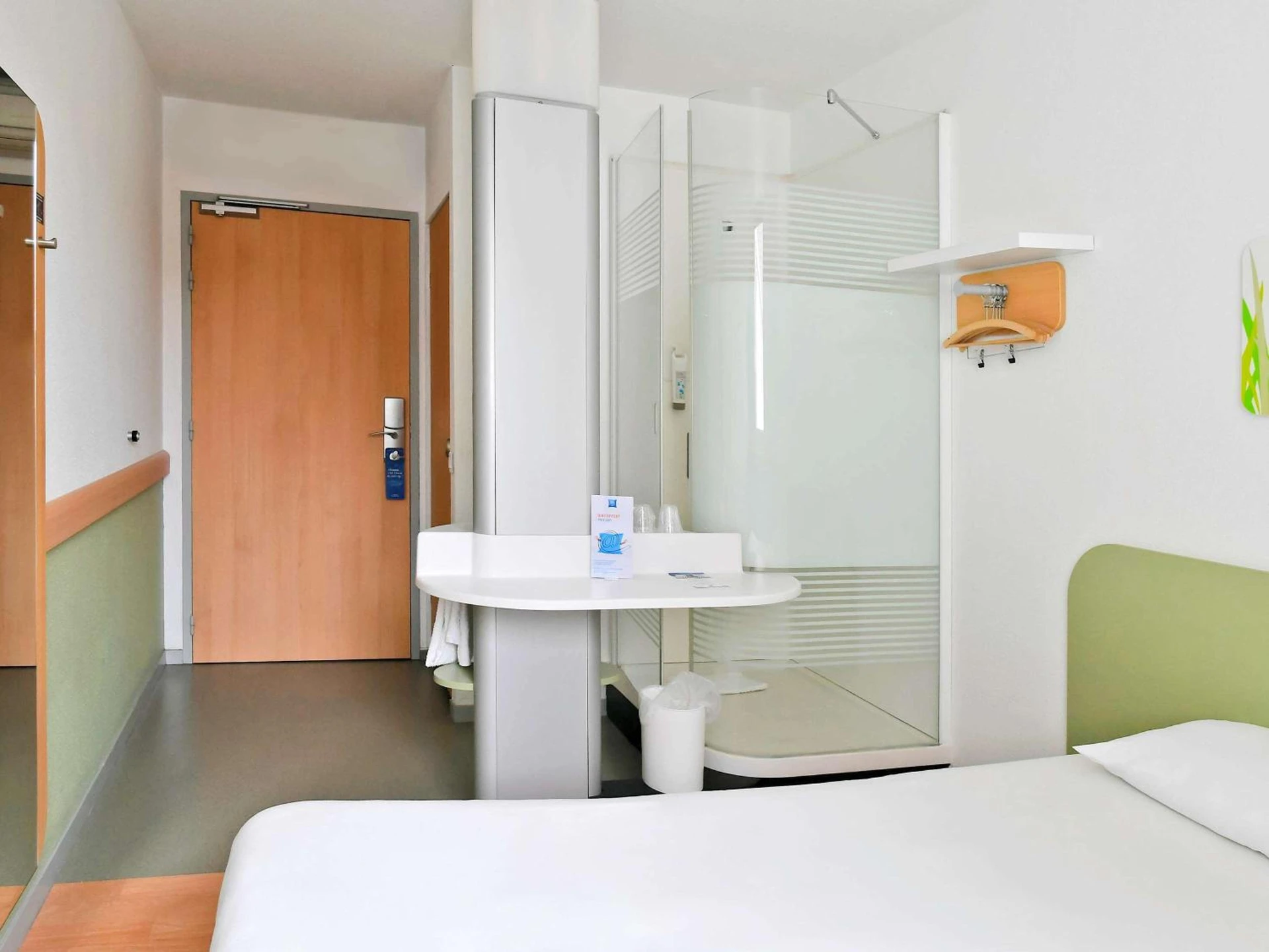 Chambre disponible pour un séminaire d'entreprise à ibis budget Nimes Centre Gare - Nîmes