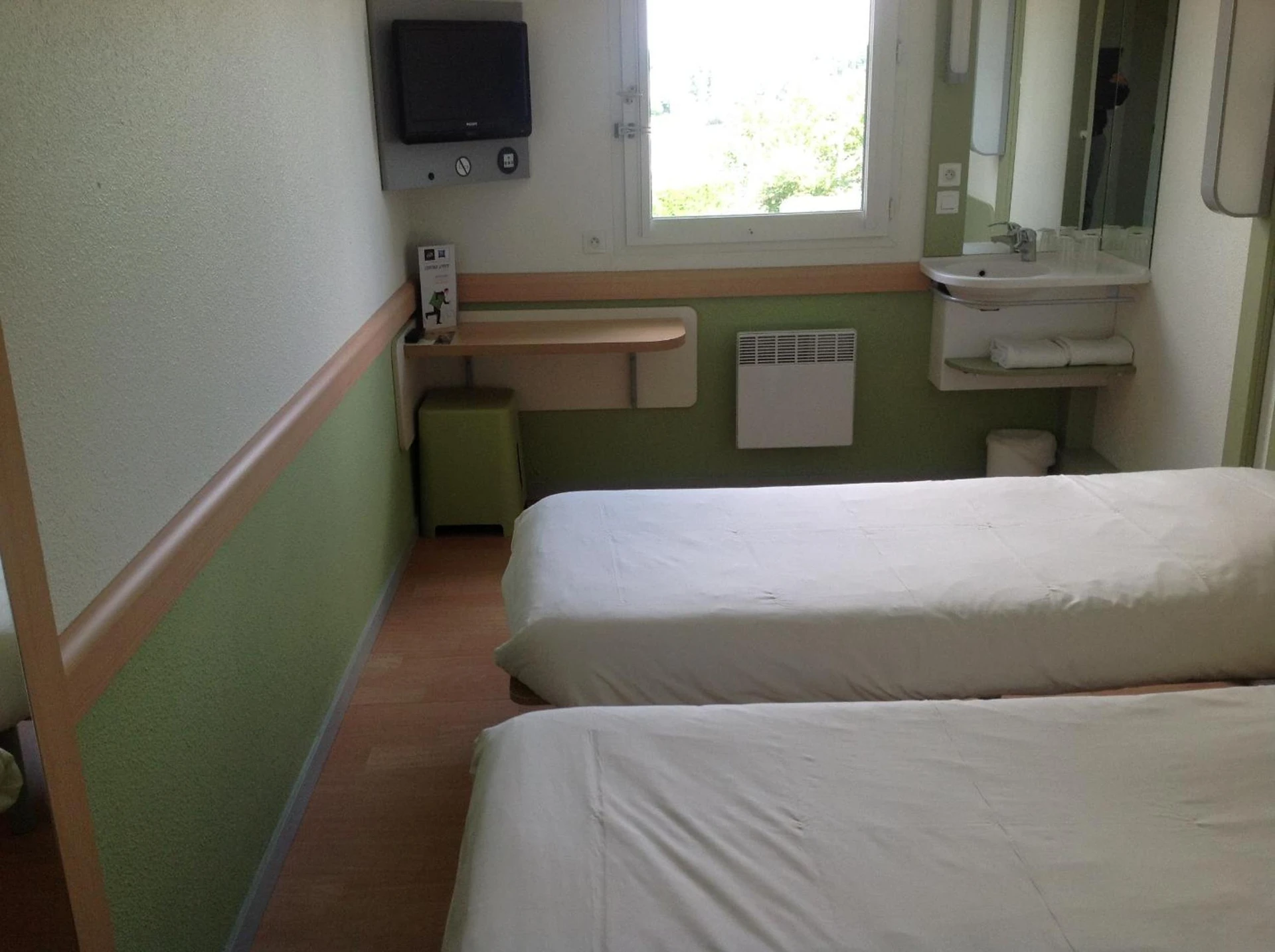 Chambre disponible pour un séminaire d'entreprise à ibis budget Orgeval - Orgeval