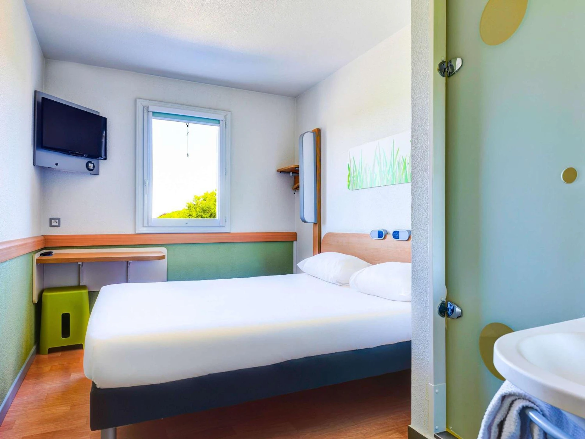 Magnifique chambre pour un séminaire d'entreprise à Ibis Budget Orly Chevilly Tram 7 - Chevilly-Larue