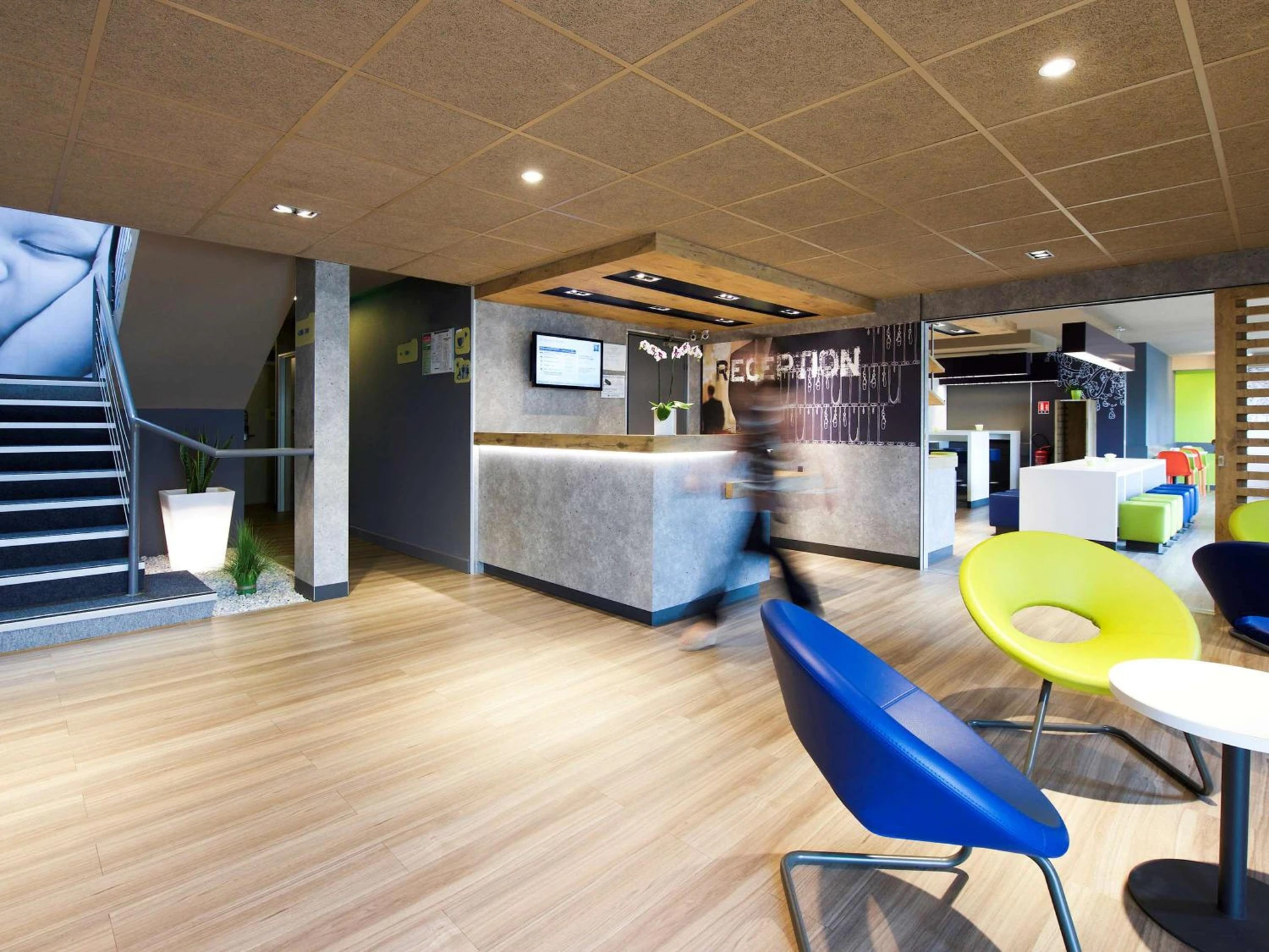 Salle de séminaire à ibis Budget Pau Est - Organiser un événement professionnel à Pau