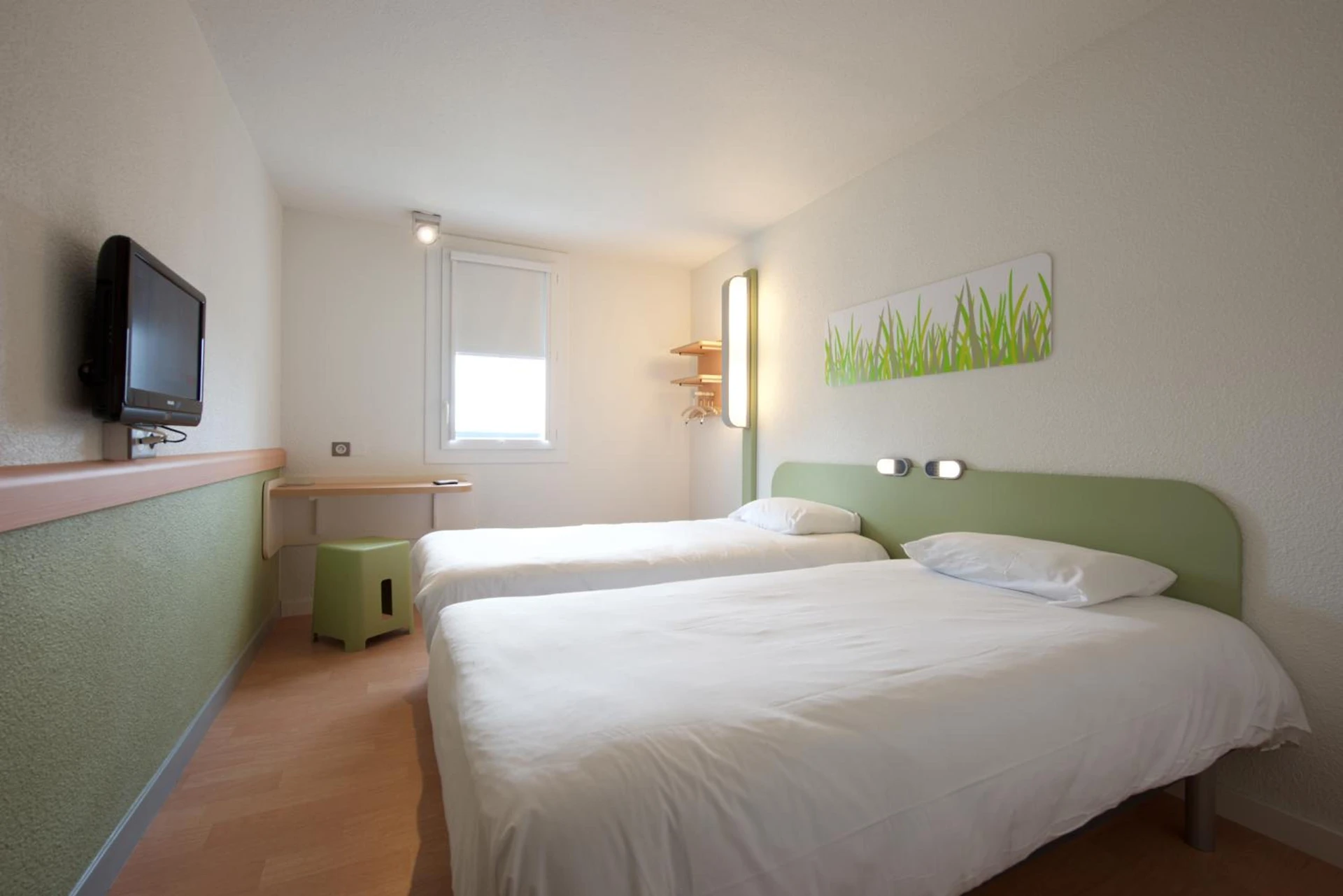 Magnifique chambre pour un séminaire d'entreprise à ibis budget Pau Lescar - Lescar