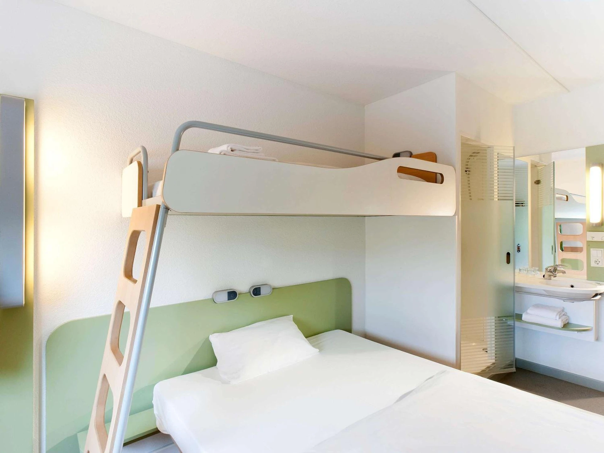 Magnifique chambre pour un séminaire d'entreprise à ibis budget Perpignan Centre - Perpignan