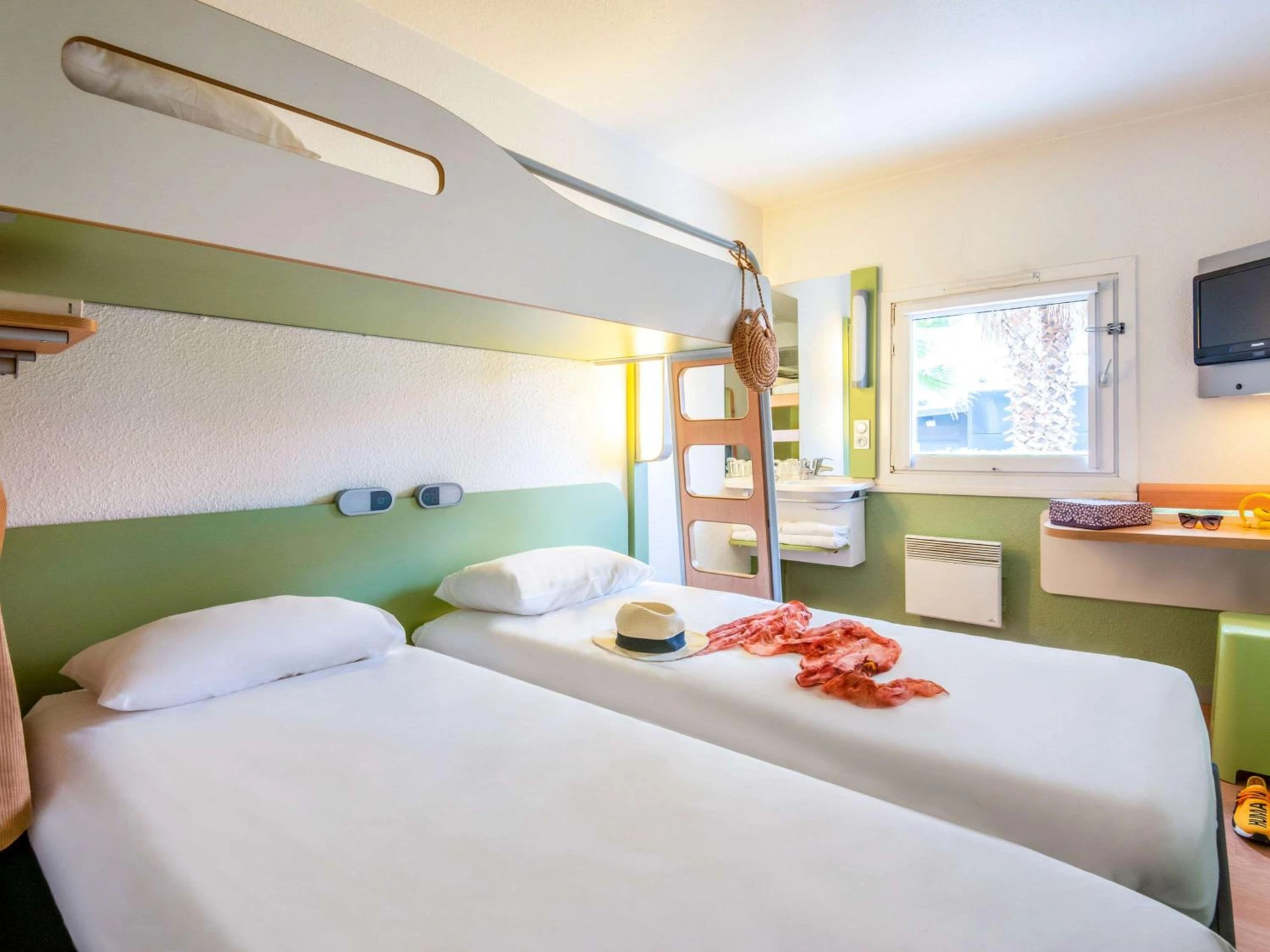 Magnifique chambre pour un séminaire d'entreprise à Ibis Budget Perpignan Nord Rivesaltes - Rivesaltes