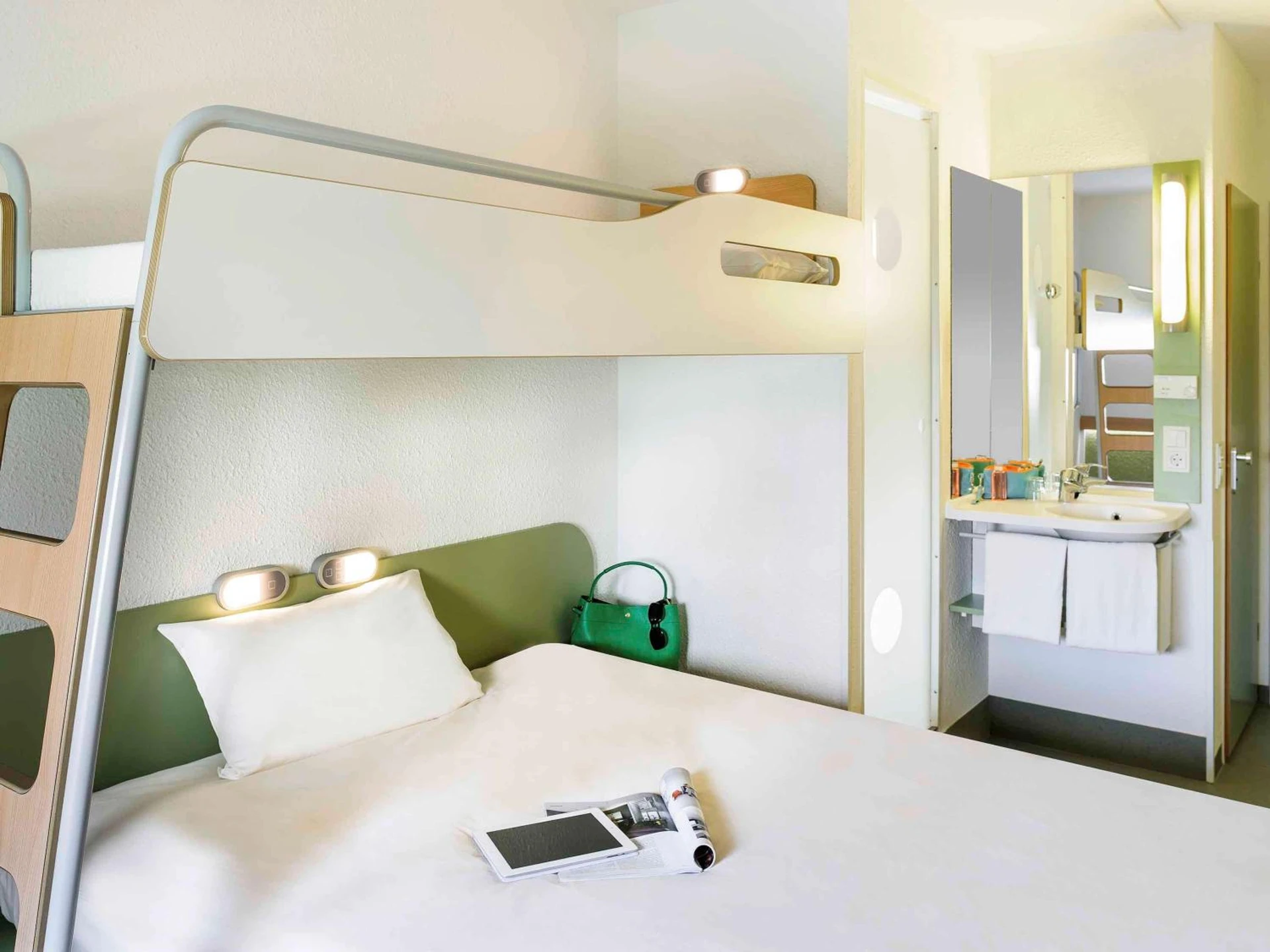 Chambre disponible pour un séminaire d'entreprise à ibis budget Poitiers Sud - Poitiers