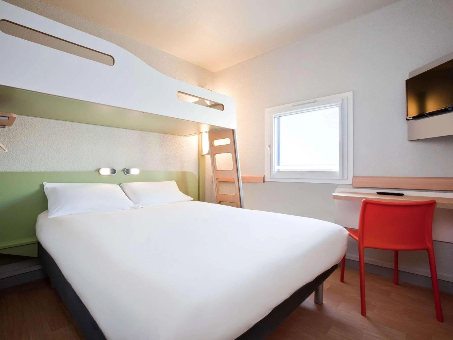 Magnifique chambre pour un séminaire d'entreprise à ibis budget Pontault Combault RN4 Marne La Vallée - Pontault-Combault