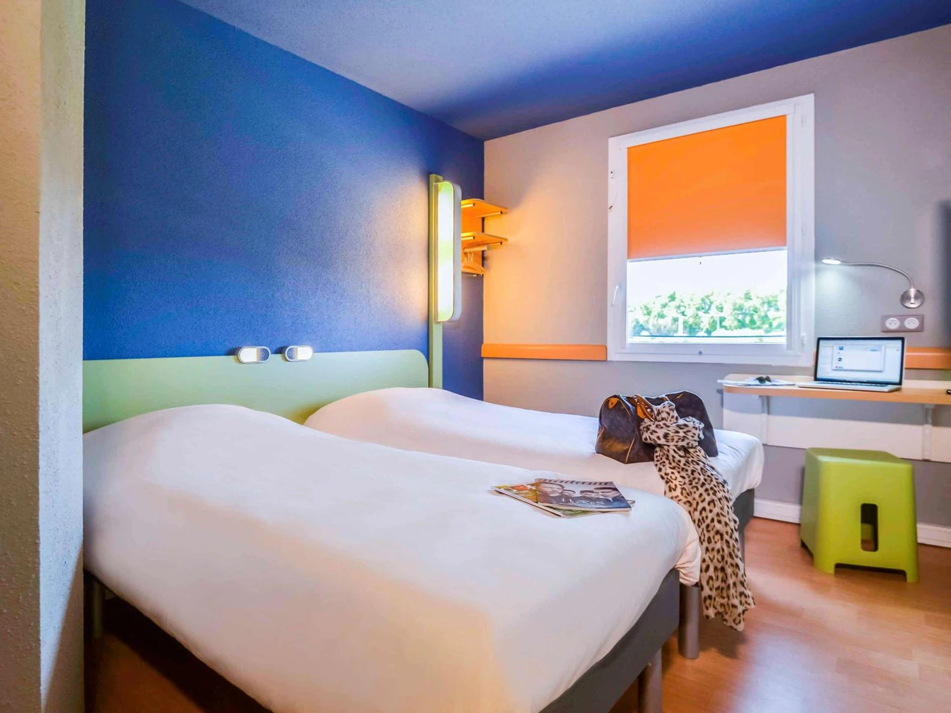 Magnifique chambre pour un séminaire d'entreprise à Ibis Budget Porte de Camargue - Saint-Martin-de-Crau