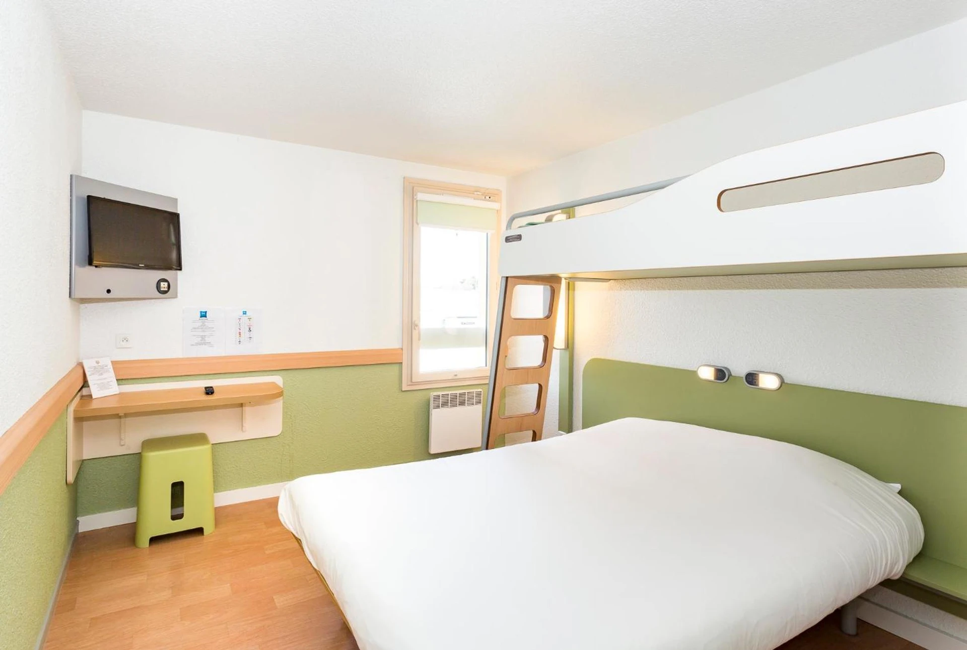 Magnifique chambre pour un séminaire d'entreprise à ibis budget Quimper - Quimper