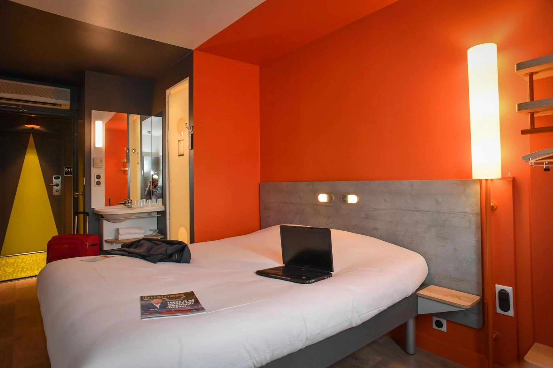 Magnifique chambre pour un séminaire d'entreprise à ibis budget Saint Lô - Saint-Lô