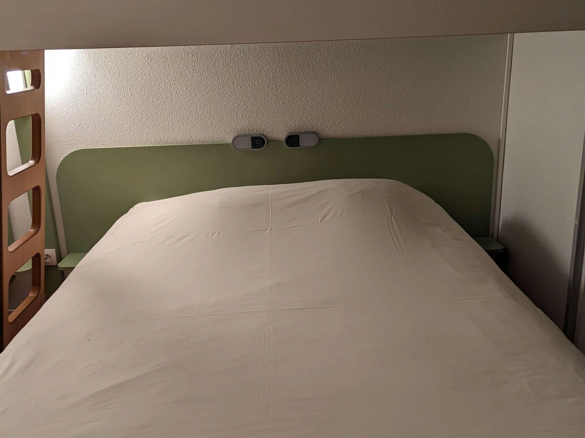Chambre disponible pour un séminaire d'entreprise à ibis budget Saint-Omer Centre - Saint-Omer