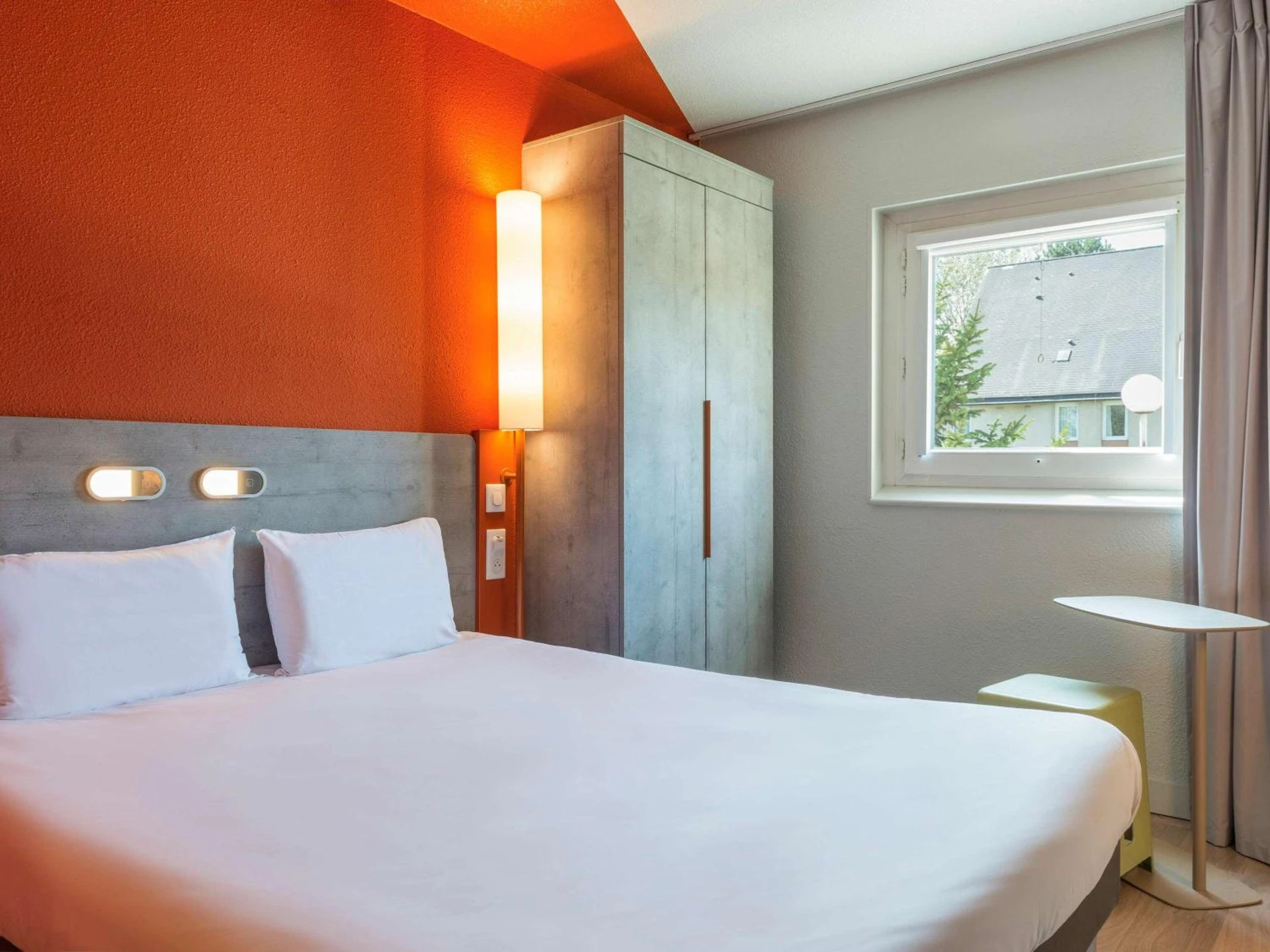Chambre disponible pour un séminaire d'entreprise à ibis budget Senlis - Senlis