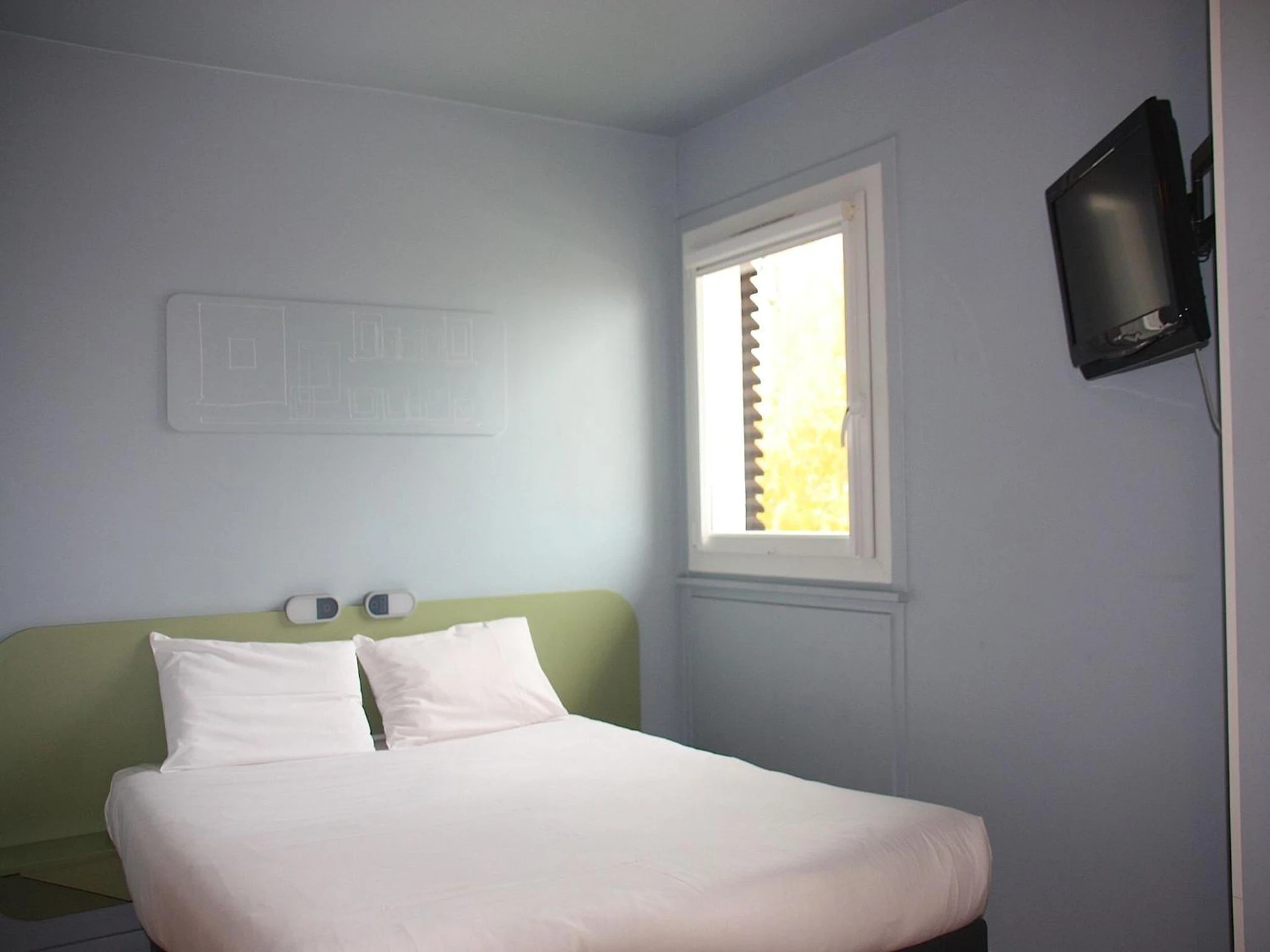 Magnifique chambre pour un séminaire d'entreprise à ibis budget Thonon Les Bains - Thonon-les-Bains