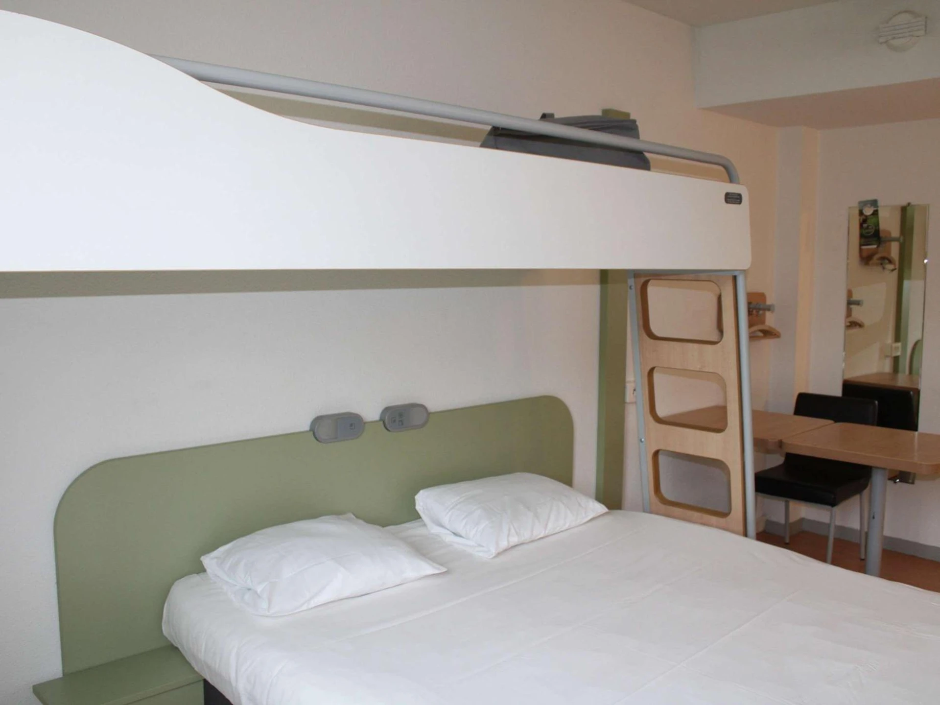 Chambre disponible pour un séminaire d'entreprise à ibis budget Toulouse Aeroport - Blagnac