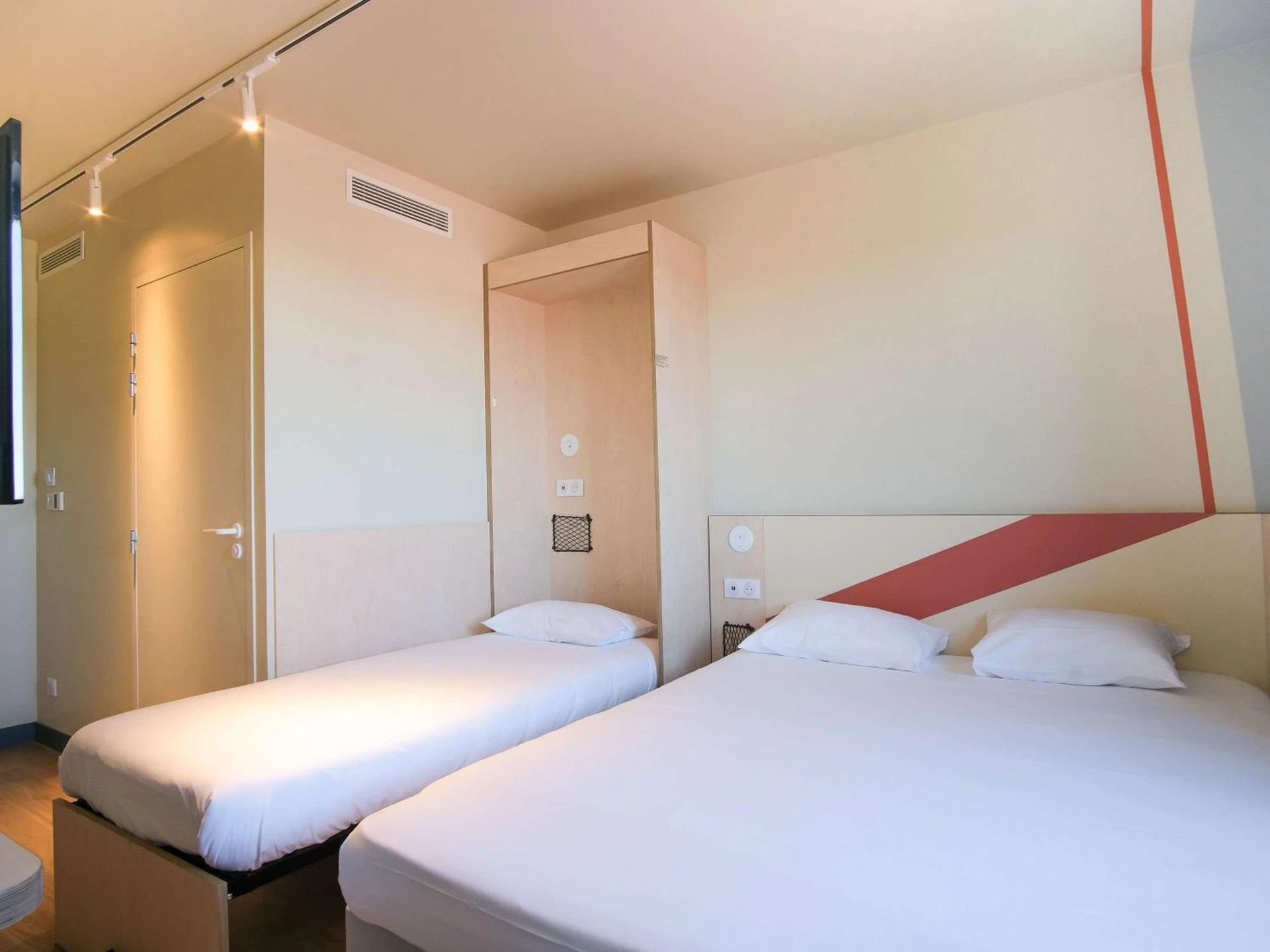 Chambre disponible pour un séminaire d'entreprise à ibis budget Toulouse Labège - Labège