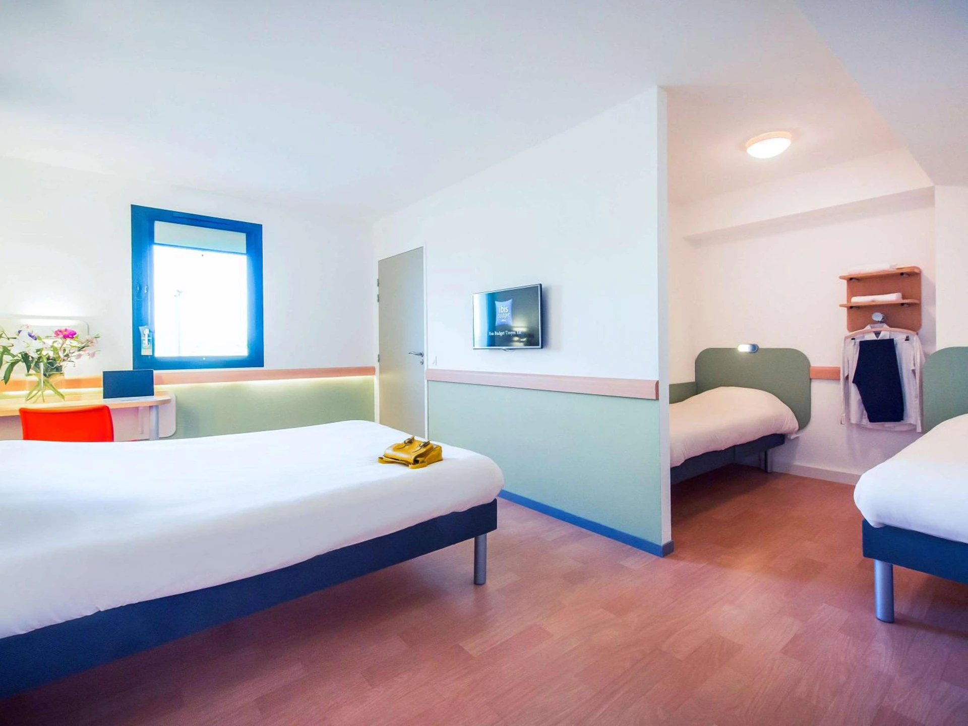 Magnifique chambre pour un séminaire d'entreprise à ibis budget Troyes Est - Saint-Parres-aux-Tertres
