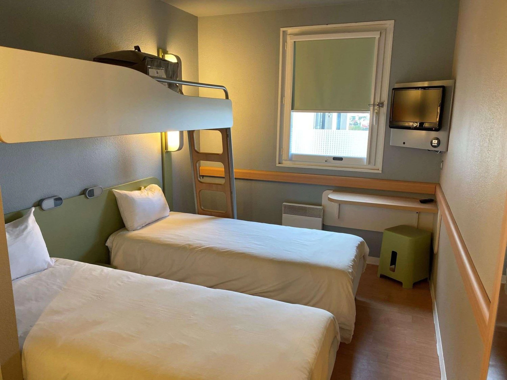 Magnifique chambre pour un séminaire d'entreprise à Ibis budget Verdun - Verdun