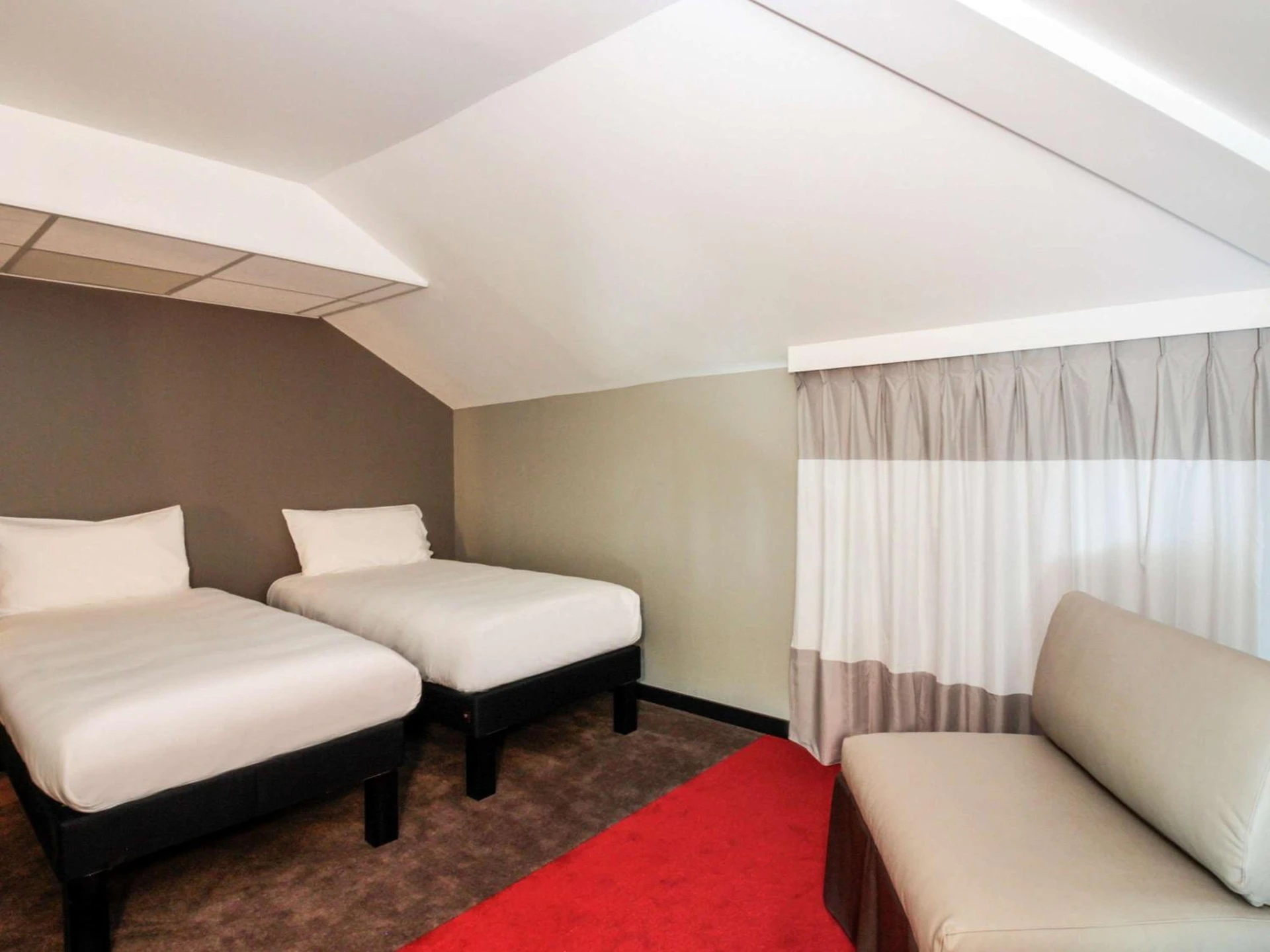 Chambre disponible pour un séminaire d'entreprise à ibis Cahors - Cahors