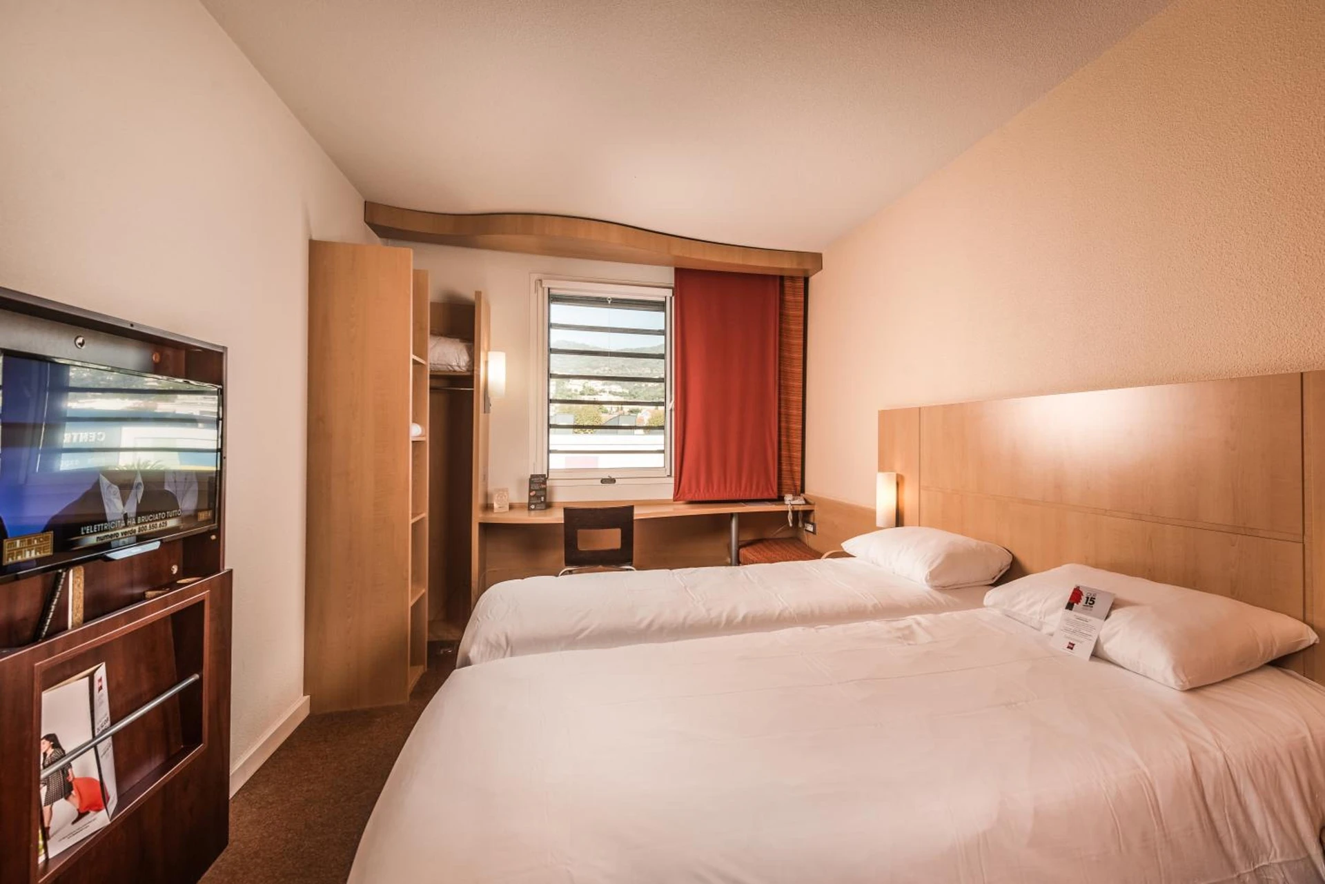 Chambre disponible pour un séminaire d'entreprise à ibis Cannes Mandelieu - Mandelieu-la-Napoule
