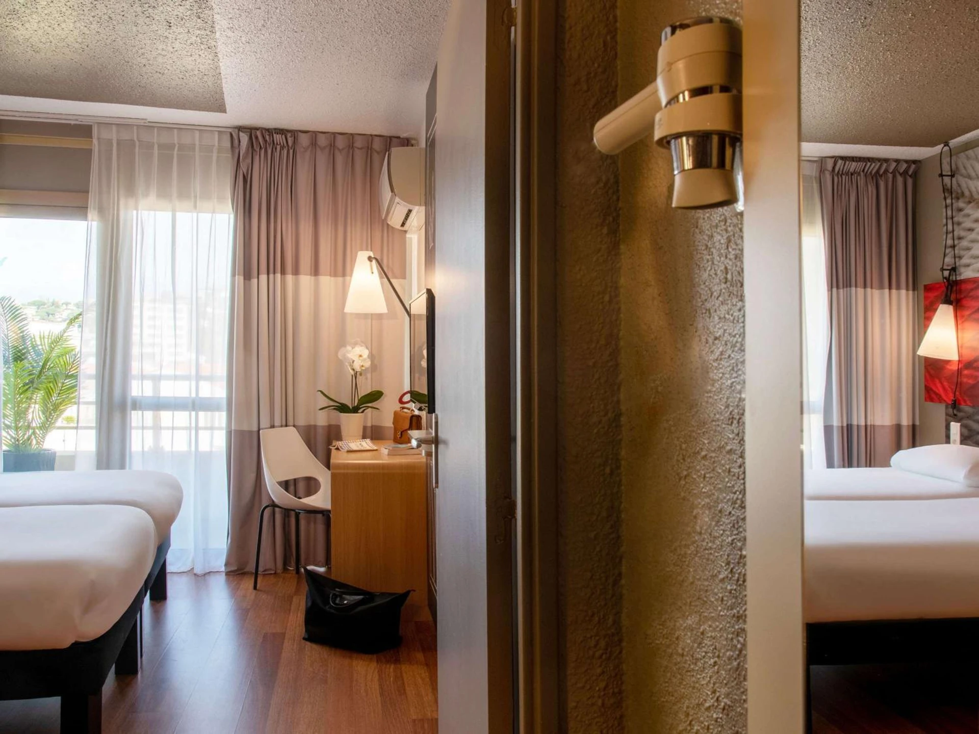 Chambre disponible pour un séminaire d'entreprise à ibis Cannes Plage La Bocca - Cannes