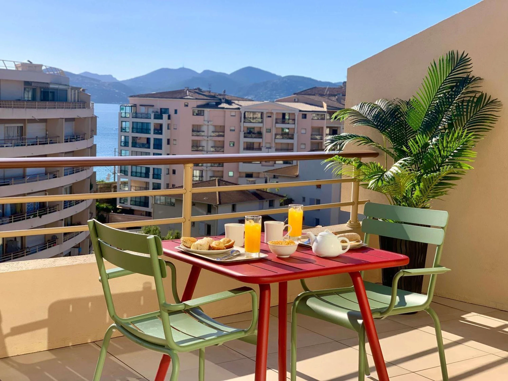 Chambre disponible pour un séminaire d'entreprise à ibis Cannes Plage La Bocca - Cannes