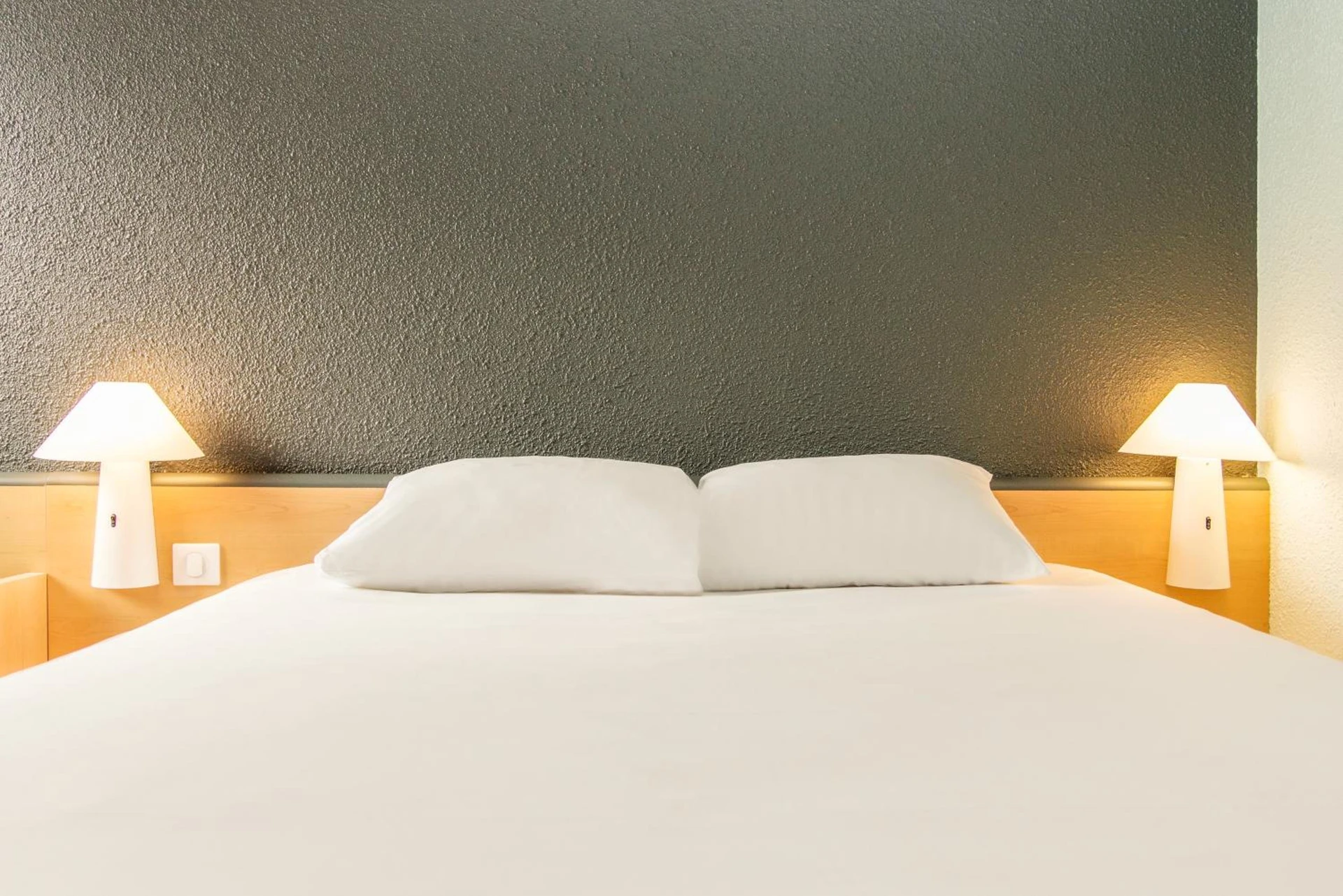 Chambre disponible pour un séminaire d'entreprise à ibis Carcassonne Centre - La Cité - Carcassonne