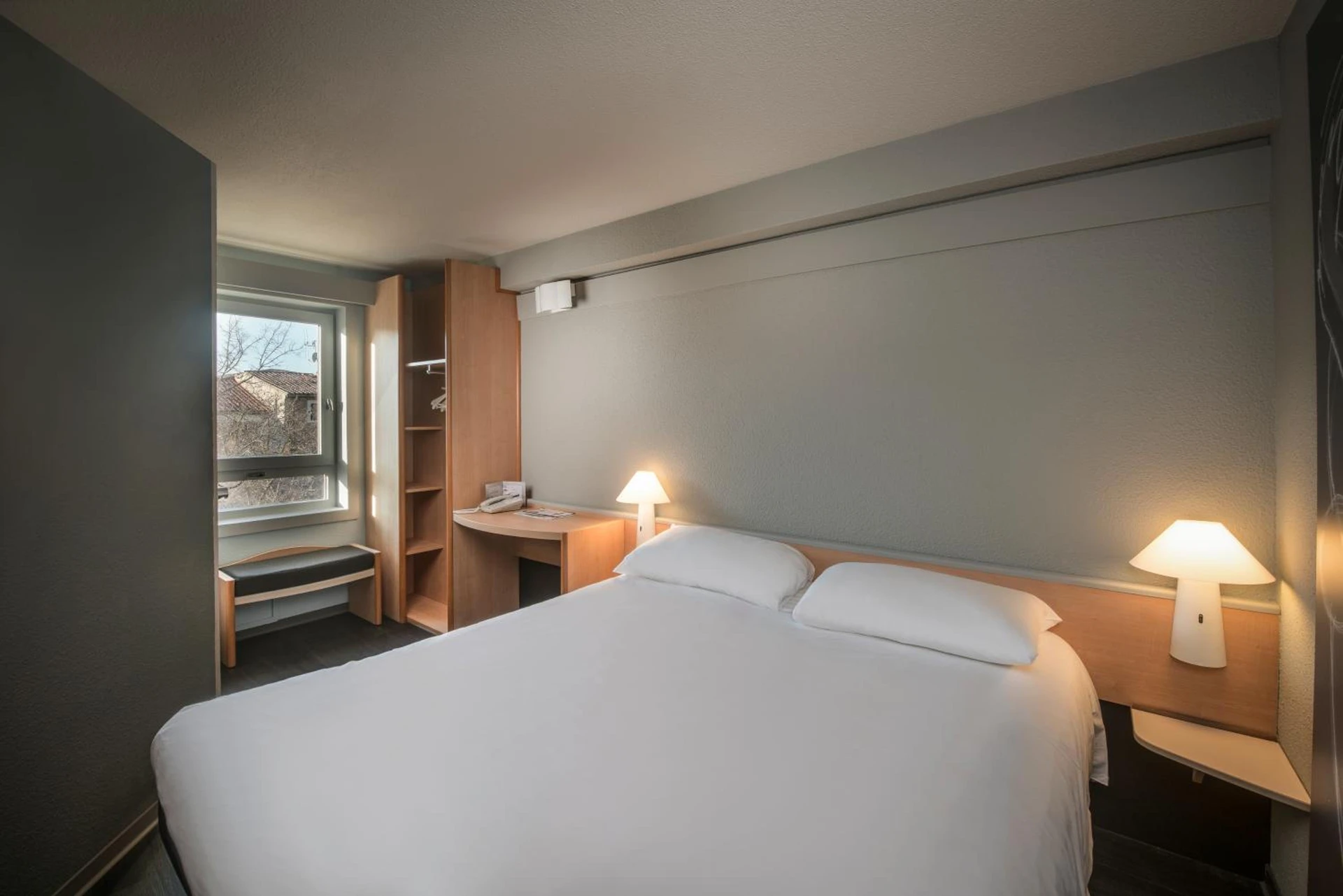 Magnifique chambre pour un séminaire d'entreprise à ibis Carcassonne Centre - La Cité - Carcassonne