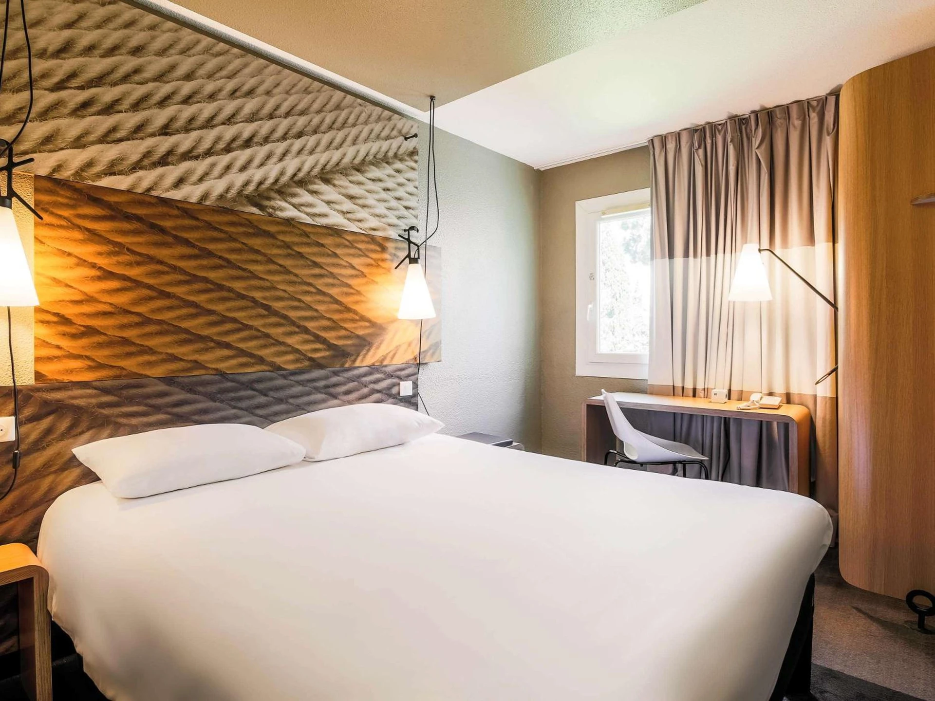 Chambre disponible pour un séminaire d'entreprise à ibis Carcassonne Est la Cité - Carcassonne