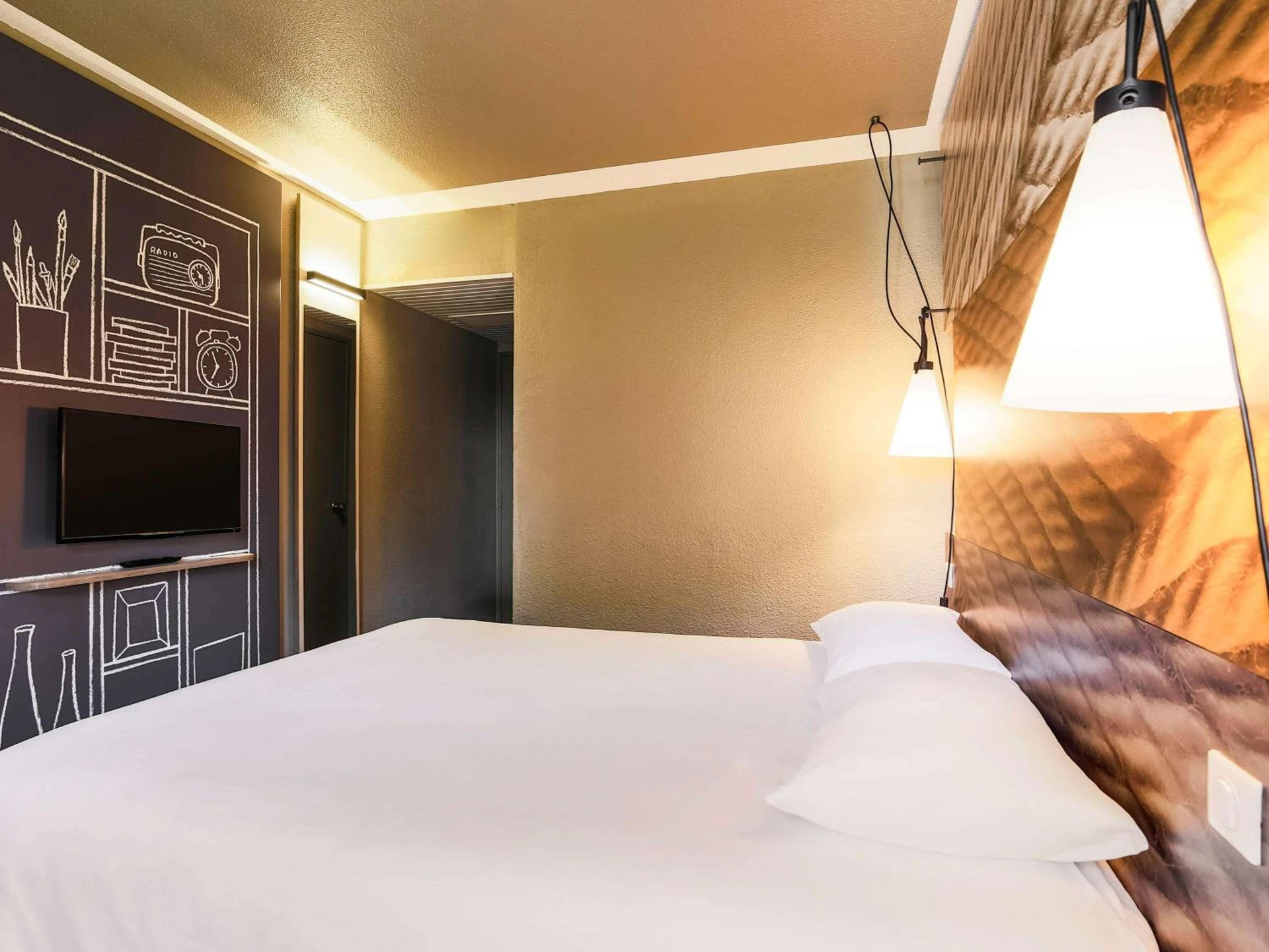 Chambre disponible pour un séminaire d'entreprise à ibis Carcassonne Est la Cité - Carcassonne