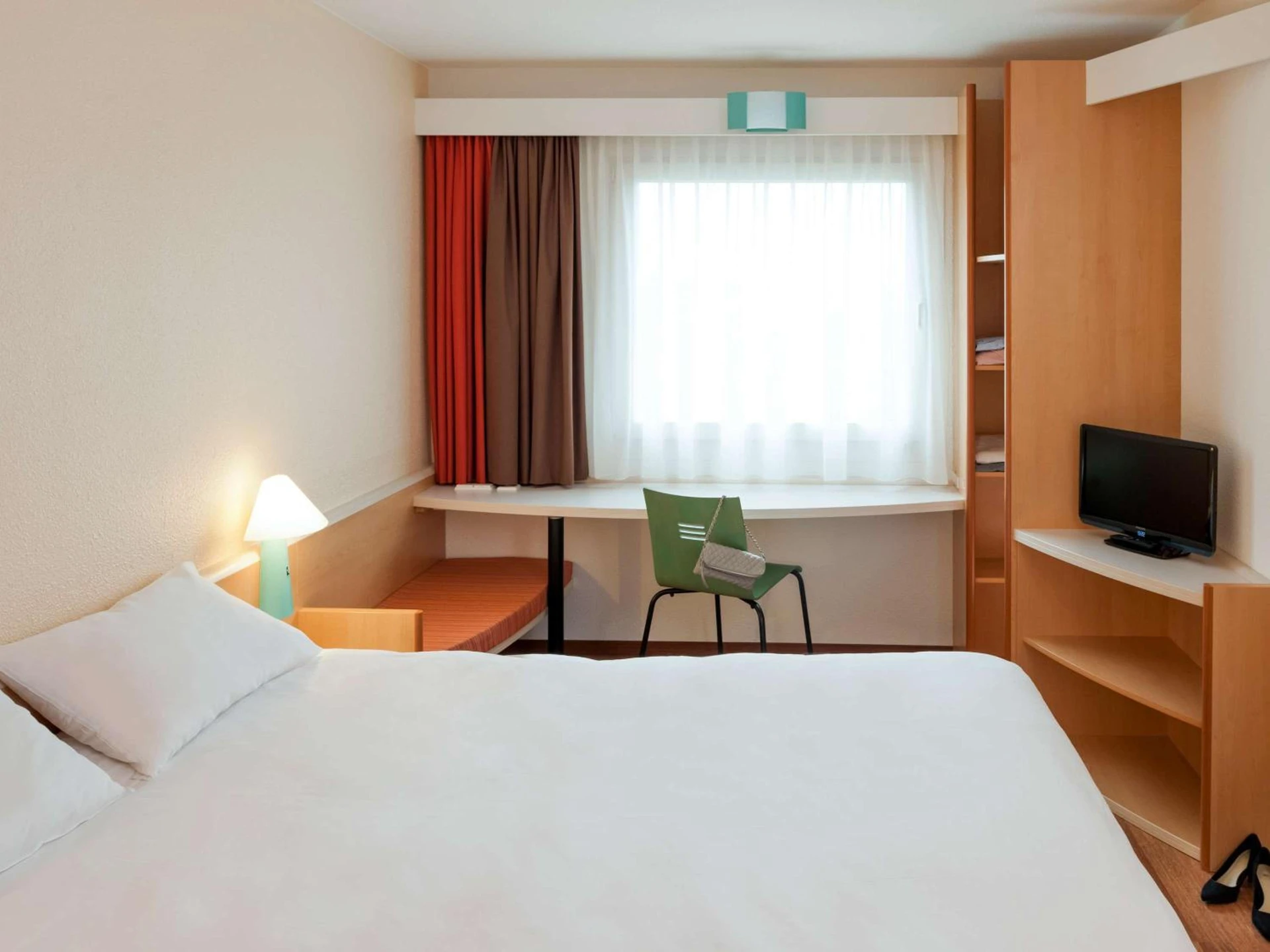 Ambiance de travail pour séminaire d'entreprise à ibis Chambery - Chambéry