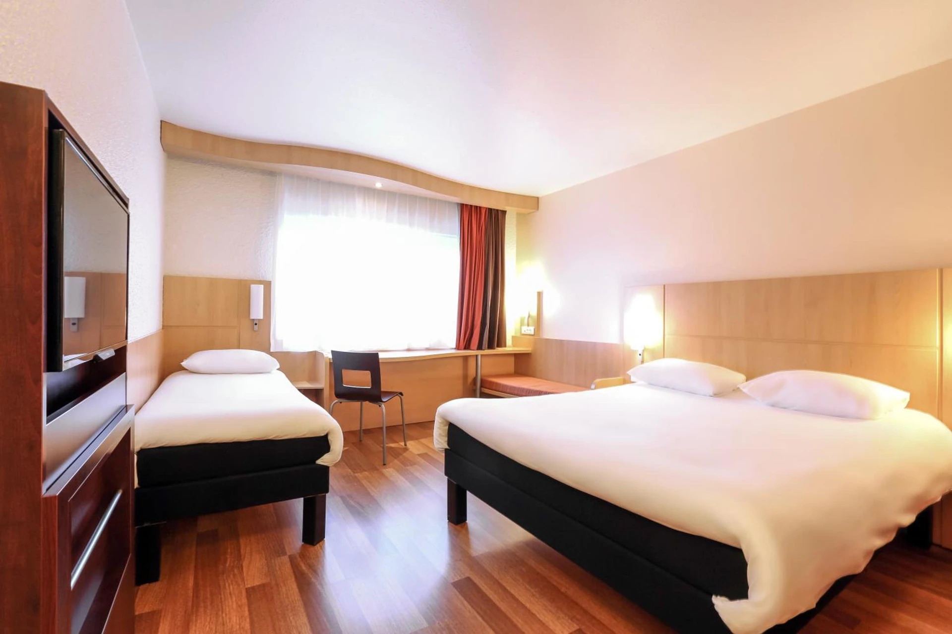 Chambre disponible pour un séminaire d'entreprise à ibis Charleville Mézières - Villers-Semeuse