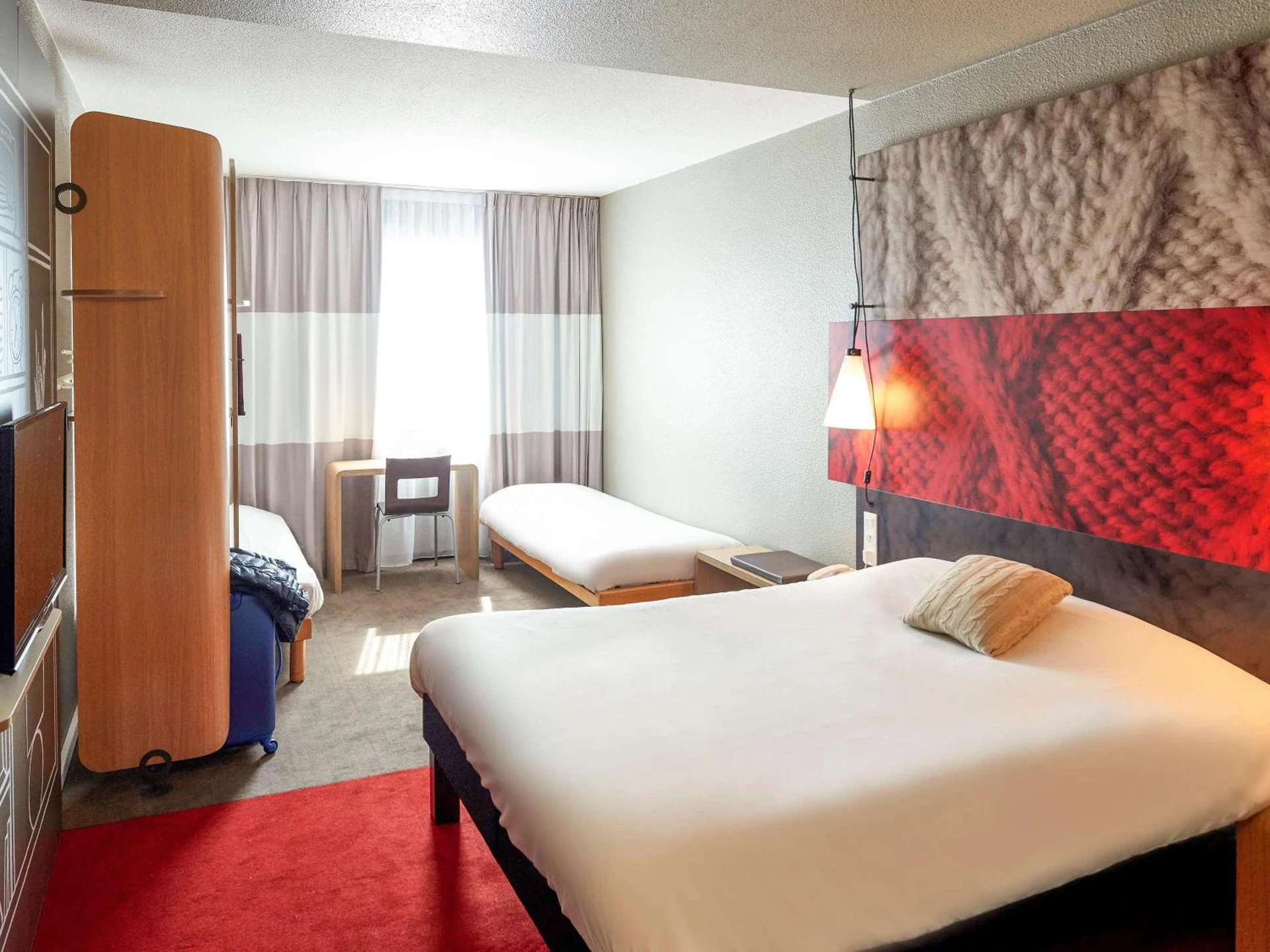 Chambre disponible pour un séminaire d'entreprise à ibis Cholet - Cholet