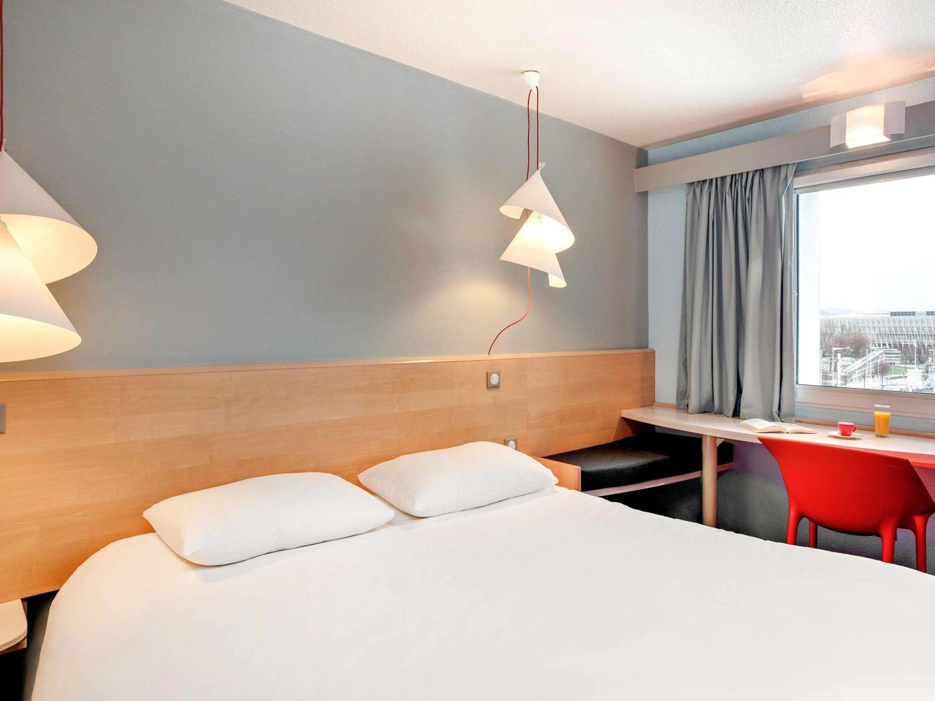 Chambre disponible pour un séminaire d'entreprise à ibis Clermont Ferrand Montferrand - Clermont-Ferrand