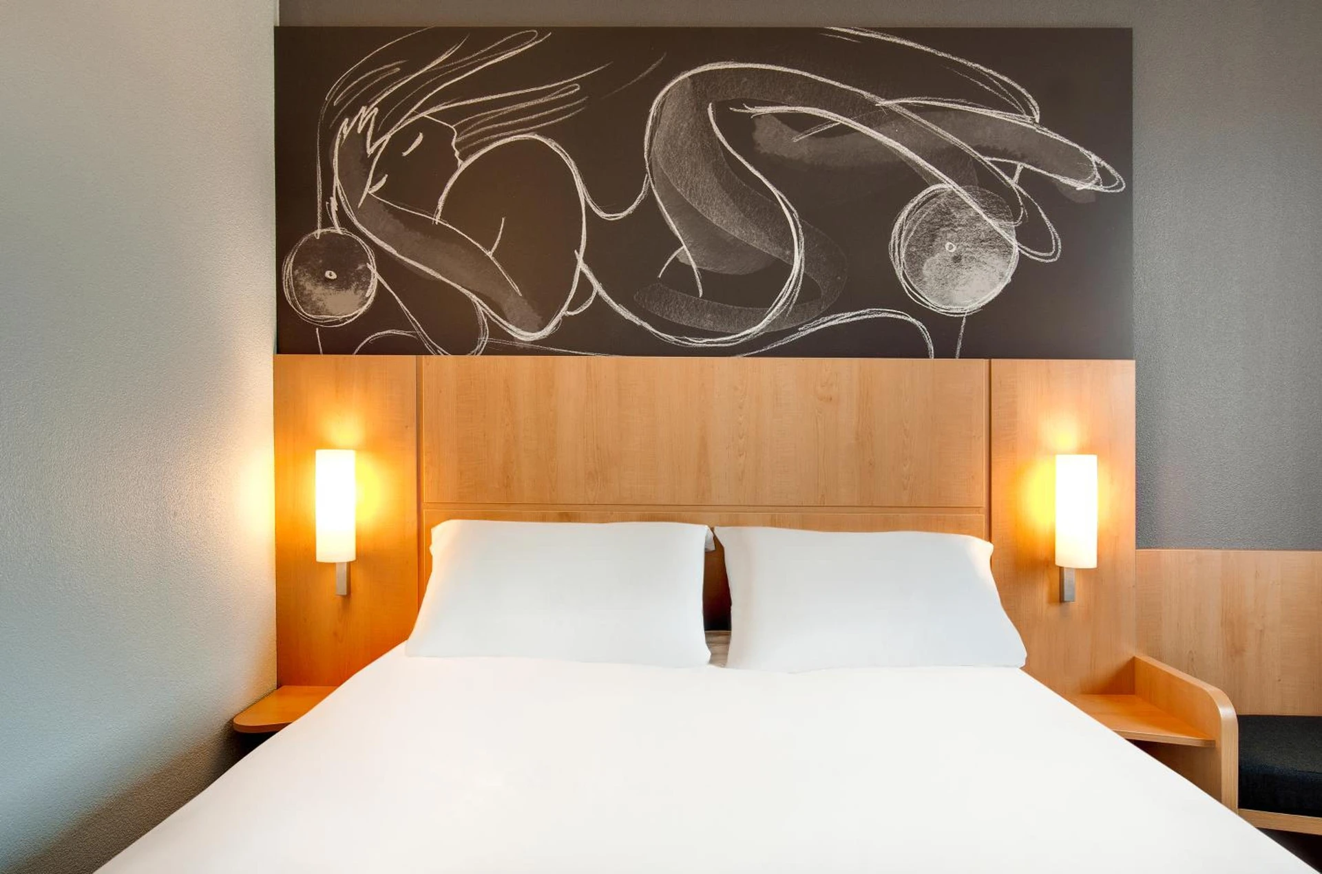 Chambre disponible pour un séminaire d'entreprise à ibis Clermont Ferrand Nord Riom - Riom