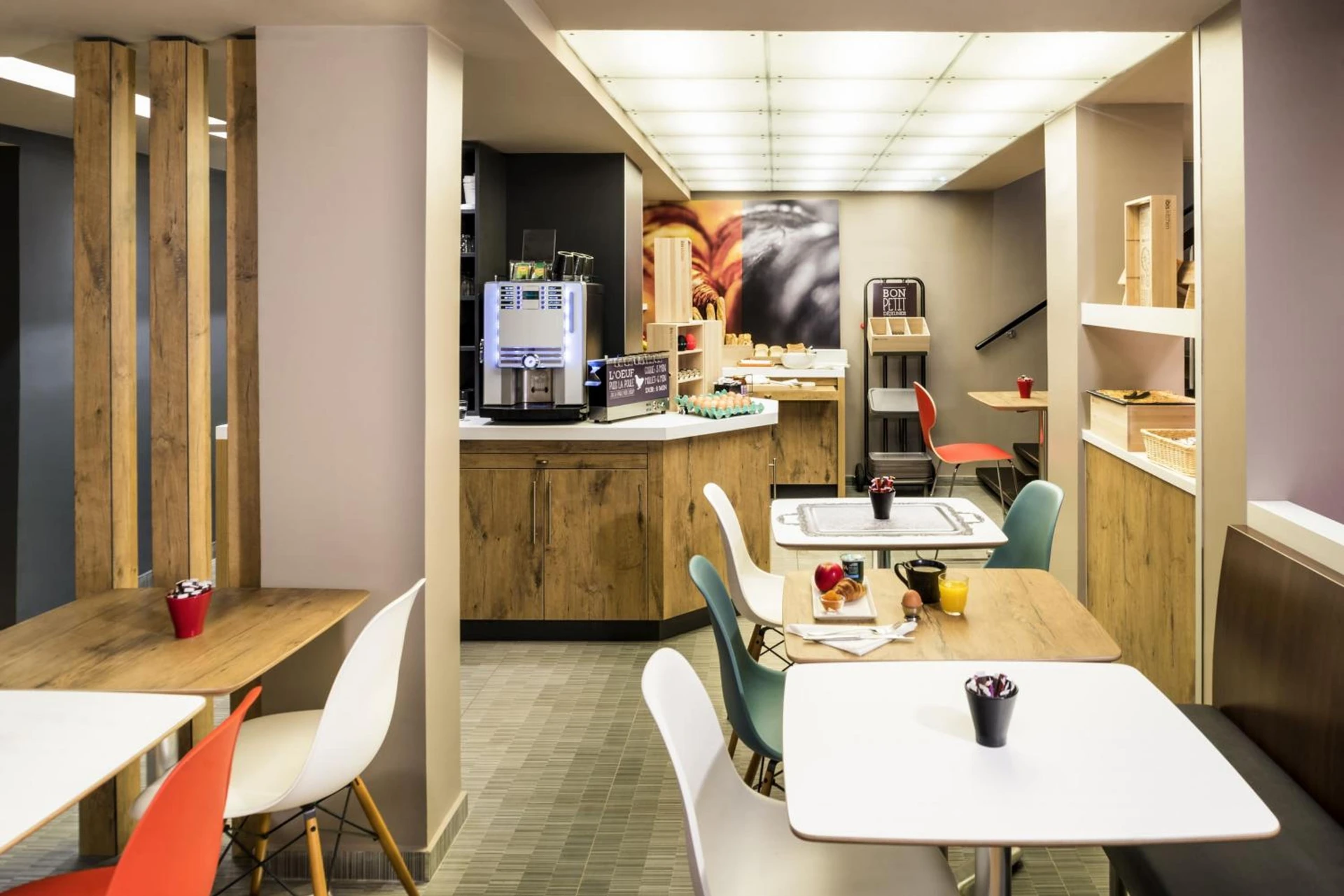 Lieu convivial pour un séminaire d'entreprise à ibis Clichy Centre Mairie - Clichy - En savoir plus 