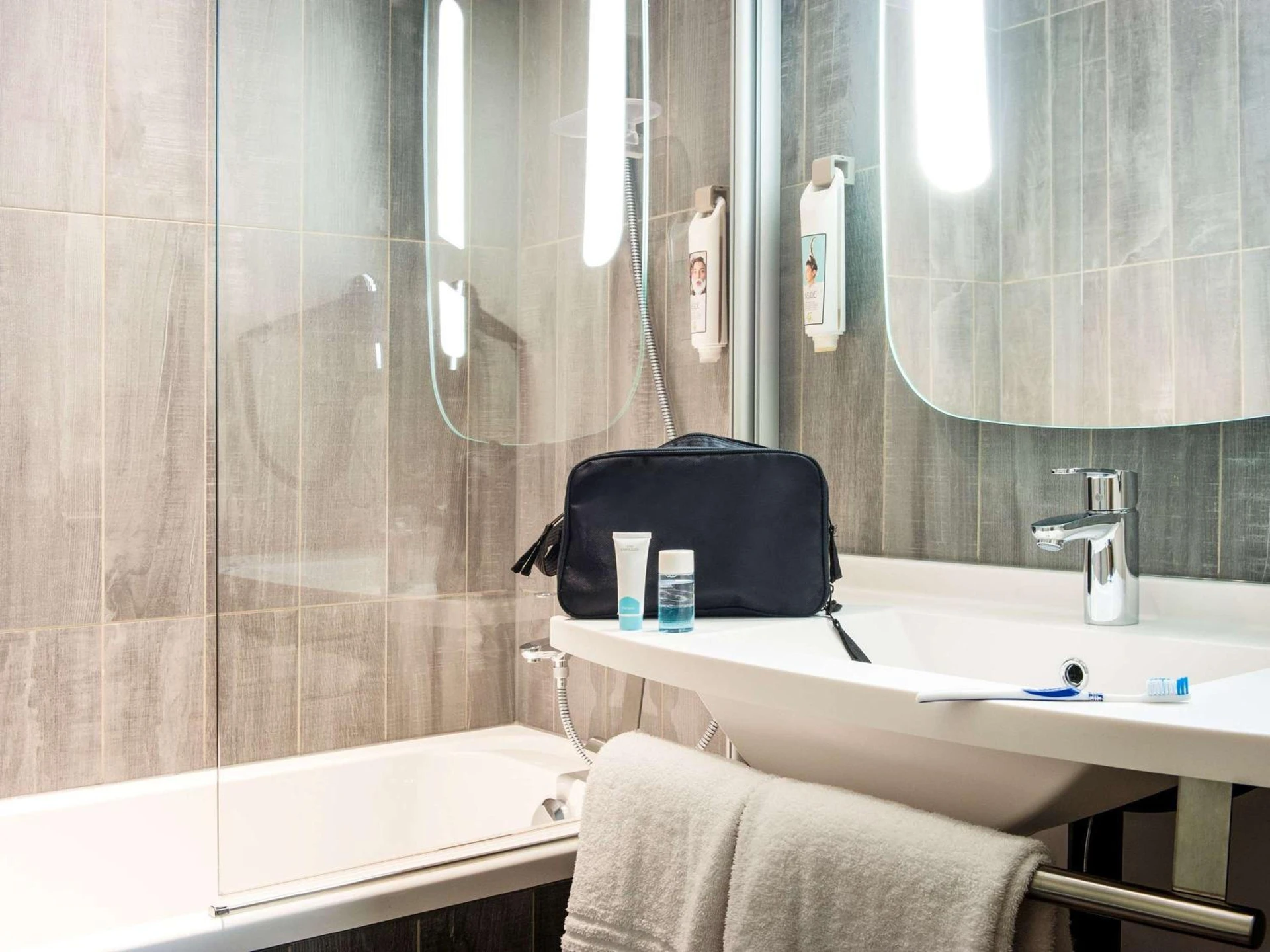 Chambre disponible pour un séminaire d'entreprise à Hôtel Ibis Cognac Centre - Cognac
