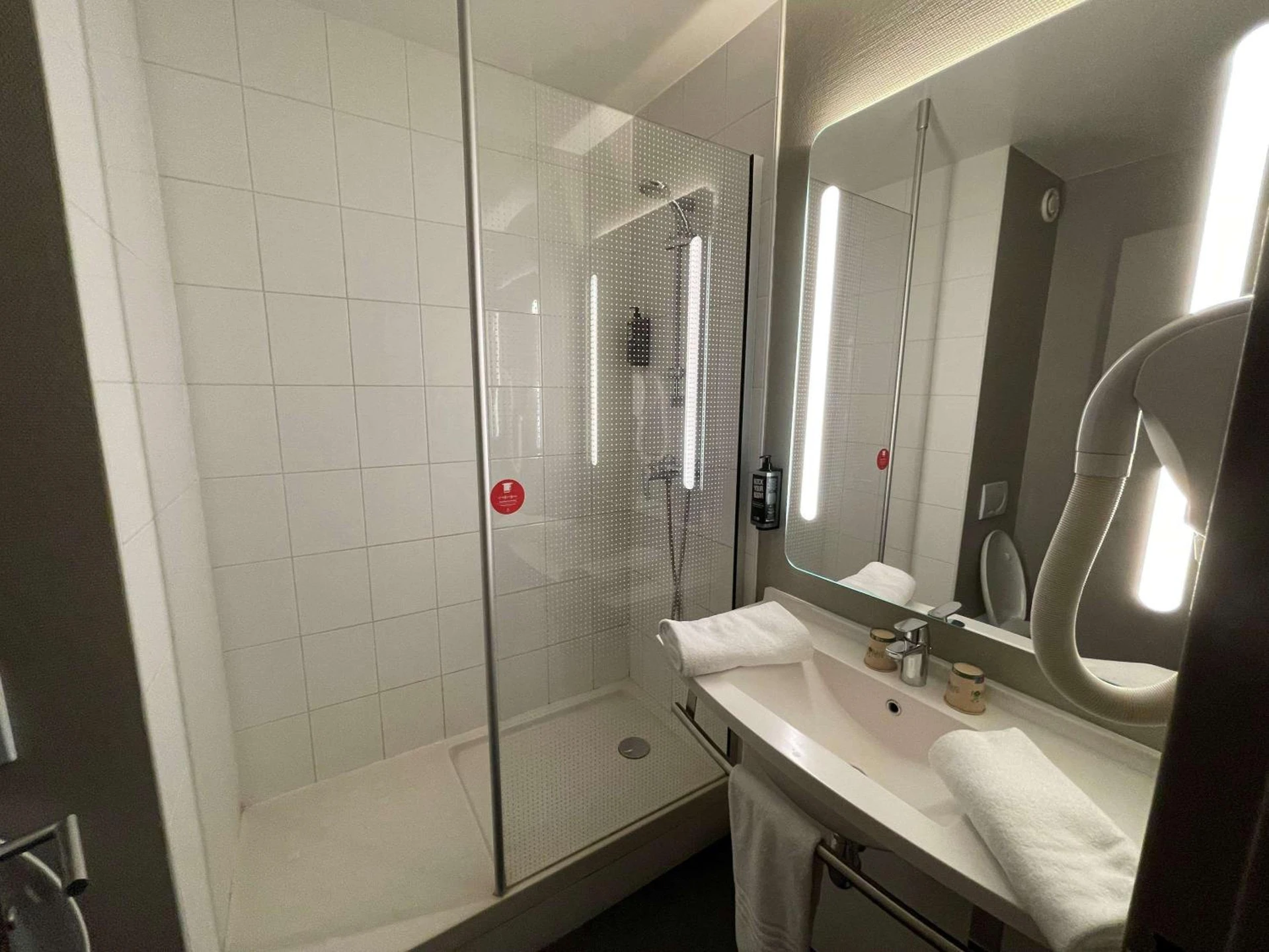 Chambre disponible pour un séminaire d'entreprise à ibis Compiegne - Compiègne