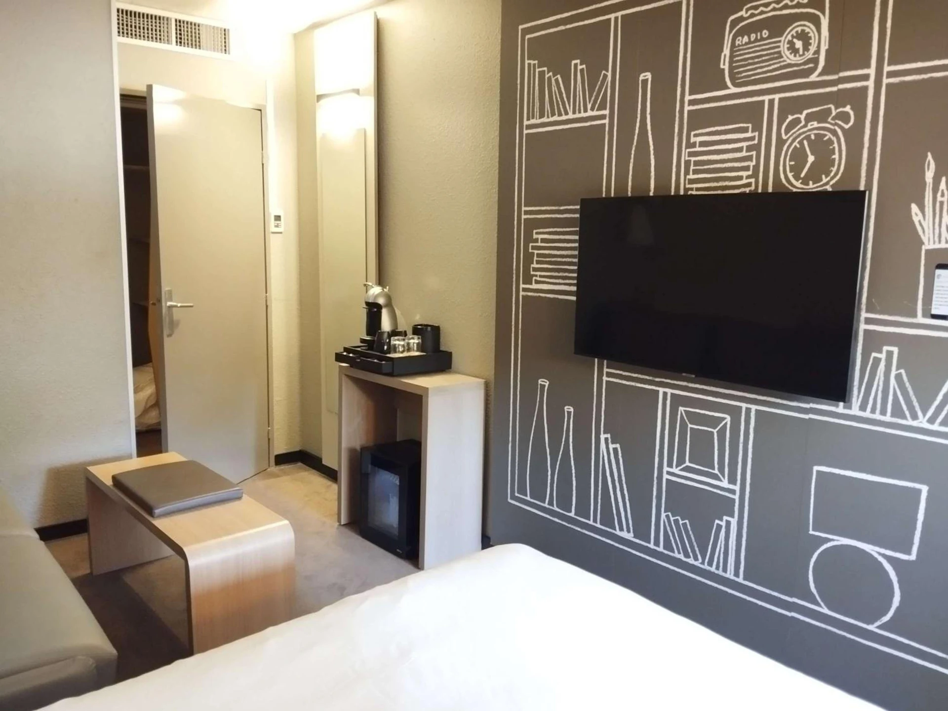 Chambre disponible pour un séminaire d'entreprise à ibis Compiegne - Compiègne