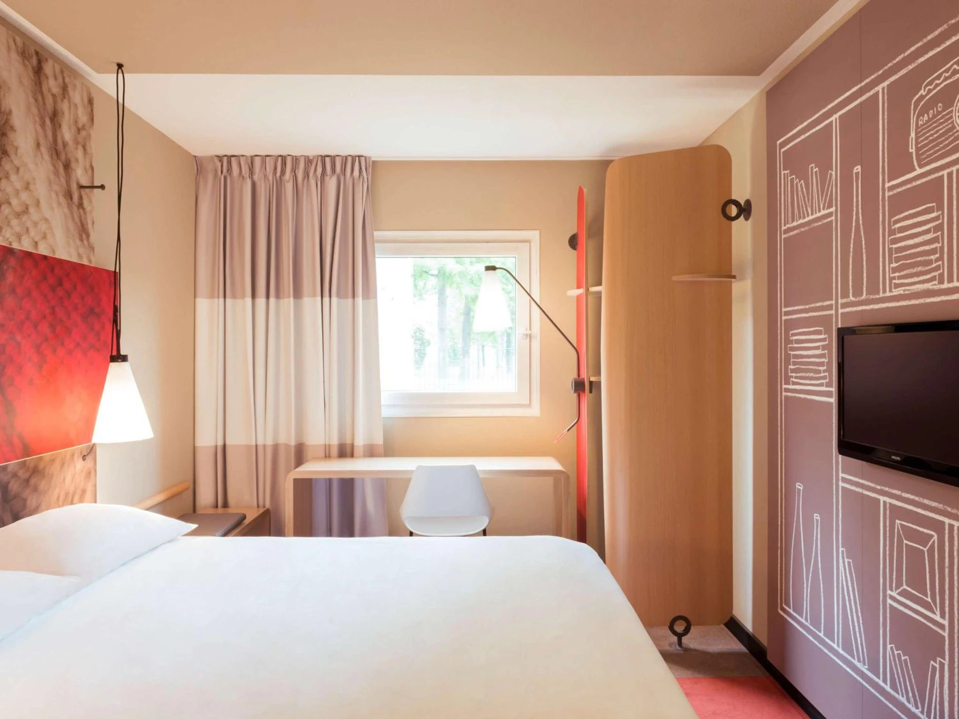 Chambre disponible pour un séminaire d'entreprise à ibis Dole Sud Choisey - Dole